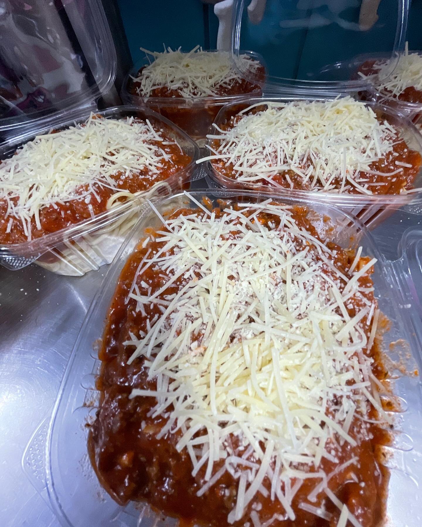 Mom&rsquo;s freshly made spaghetti and meat marinara sauce going in the grab and go cooler ! Get them while they last ! These are huge and are great for two people or multiple meals !