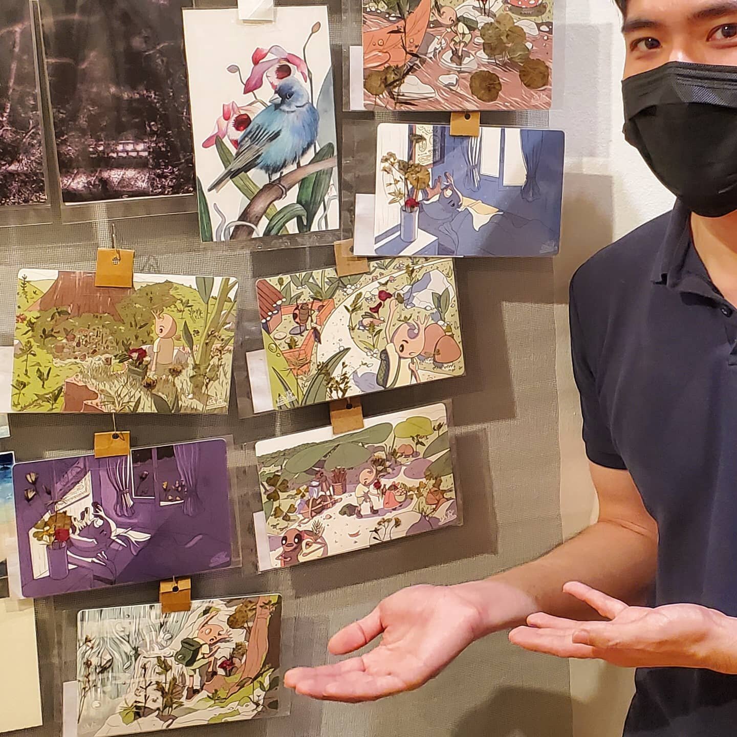 Thank you to all who supported kabutomooshi at pameran poskad 2020. 8/10 works were sold and I'm very appreciative of all of you. Scan the Qr code that comes with it if you haven't! Special thanks to my friends and family for coming and supporting to