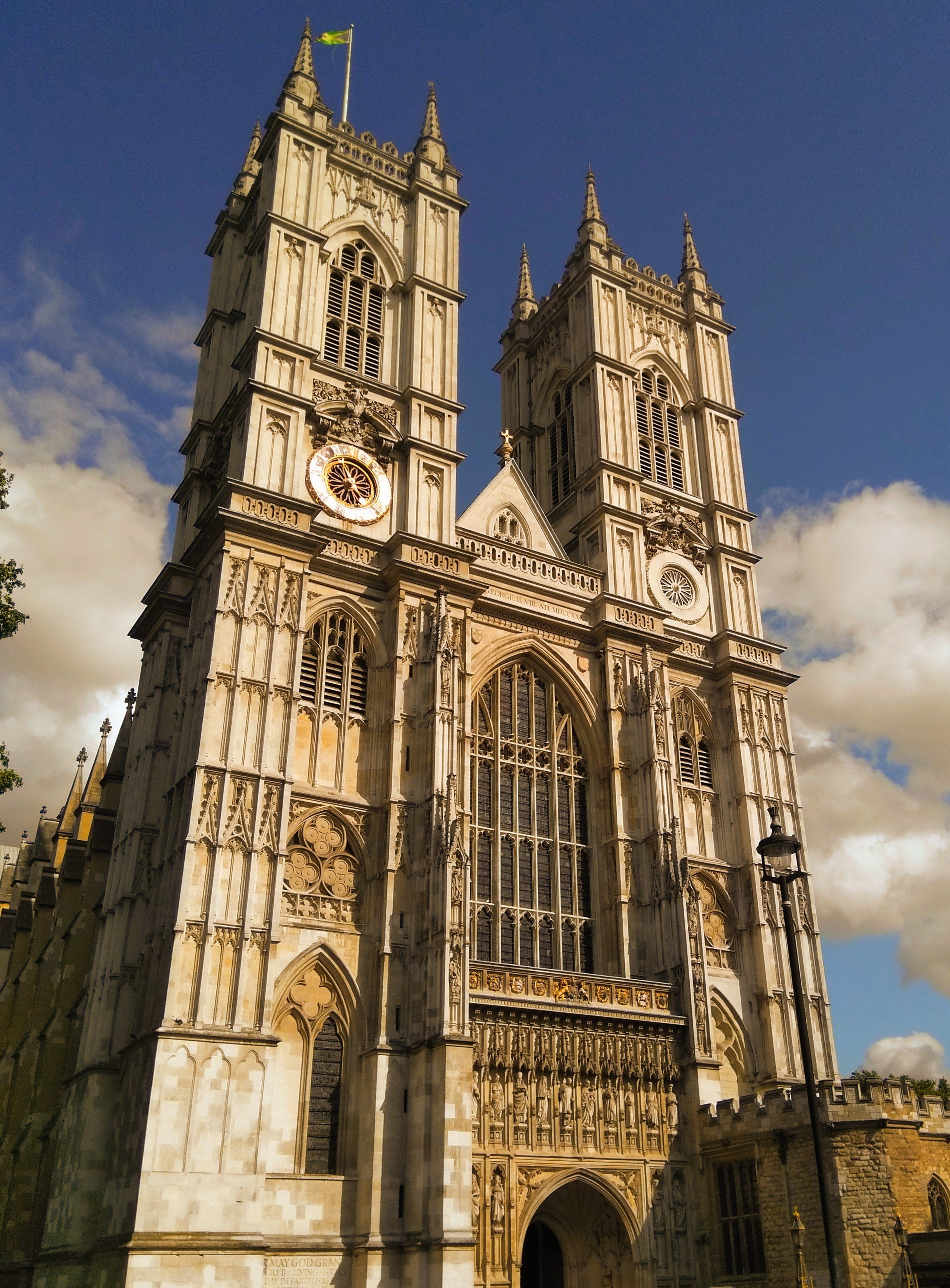 Westminster Abbey towers (Wikimedia Commons)