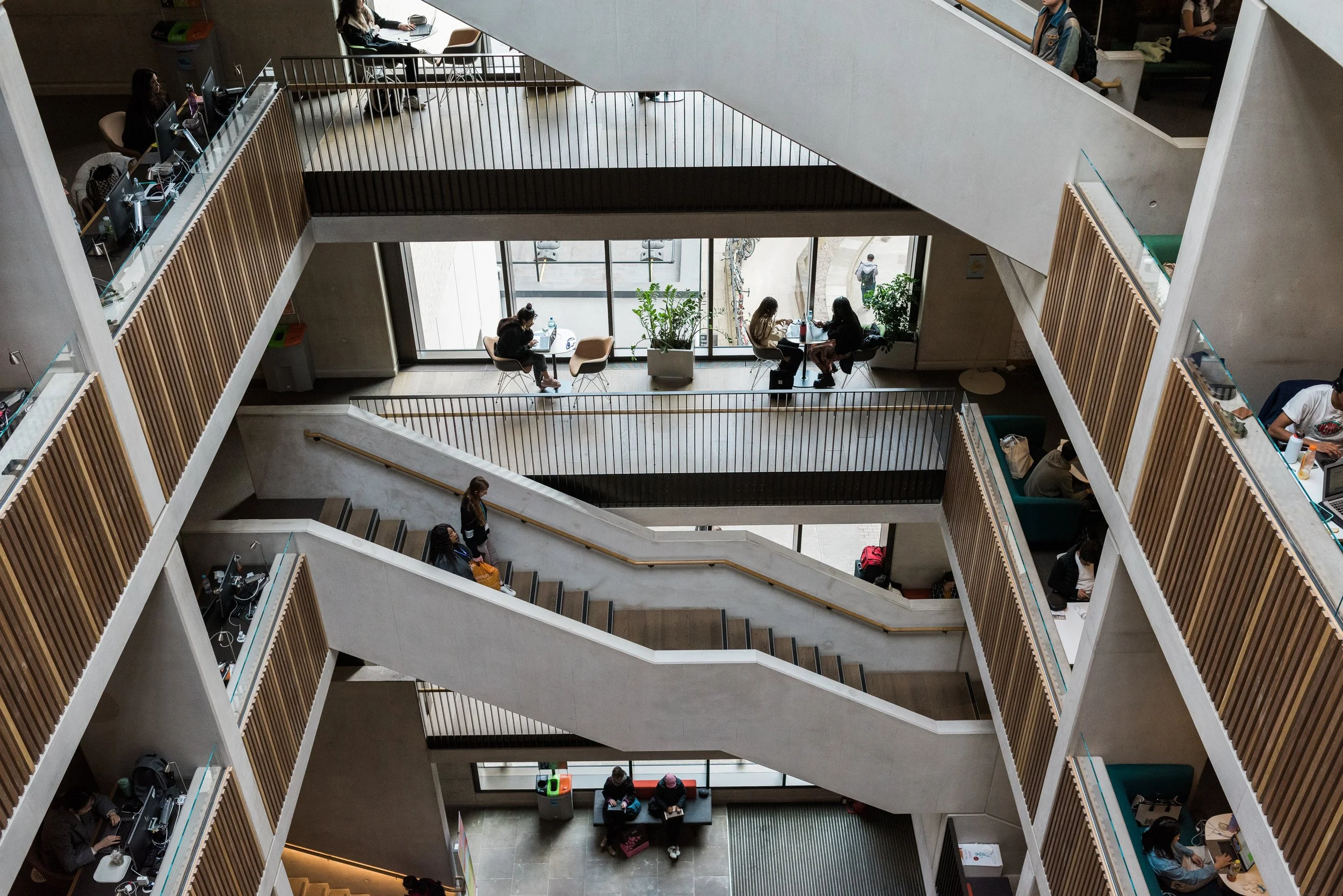 Architect-Planners: Transnational and global perspectives
