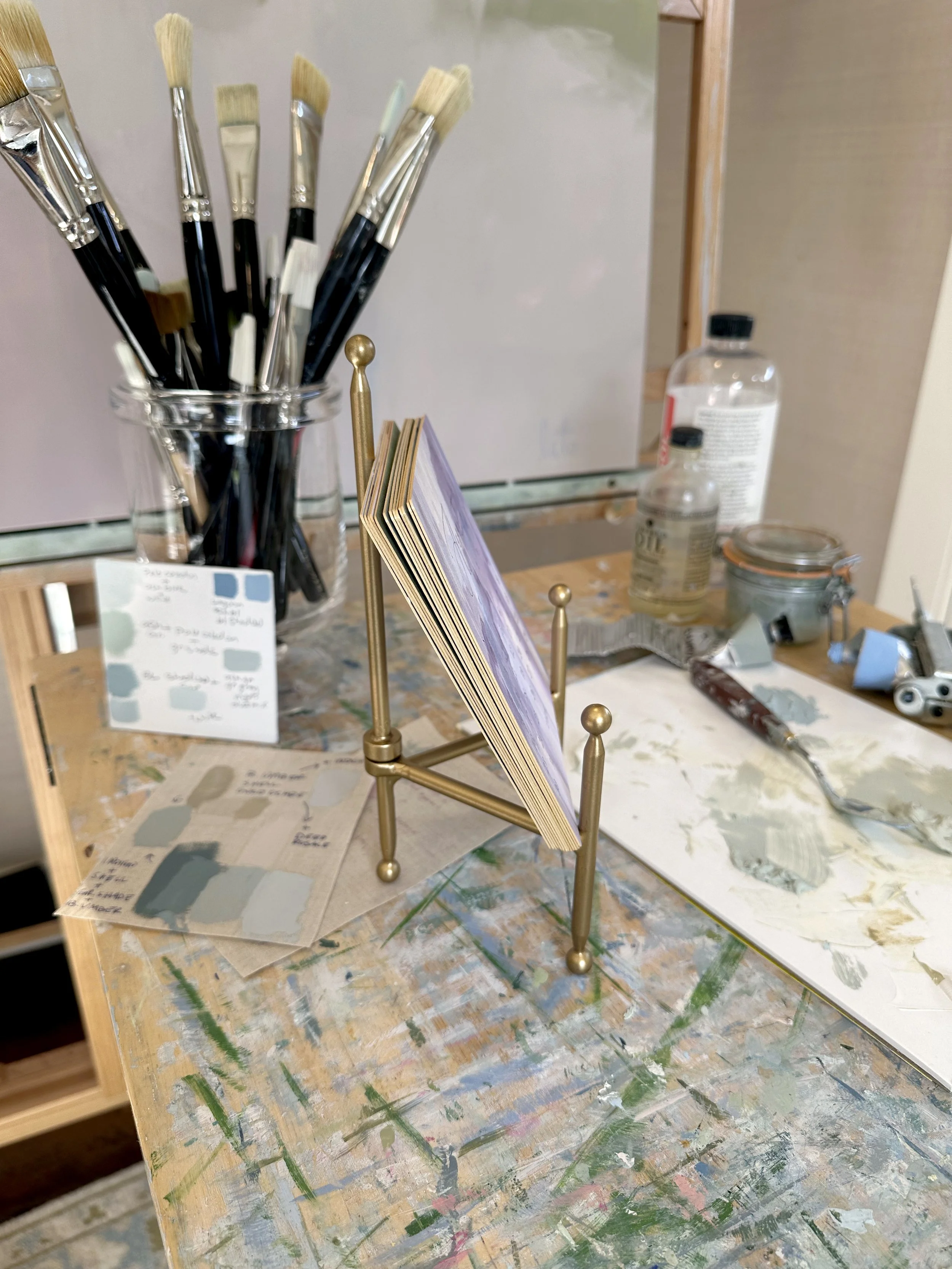 Gold easel 2.jpg