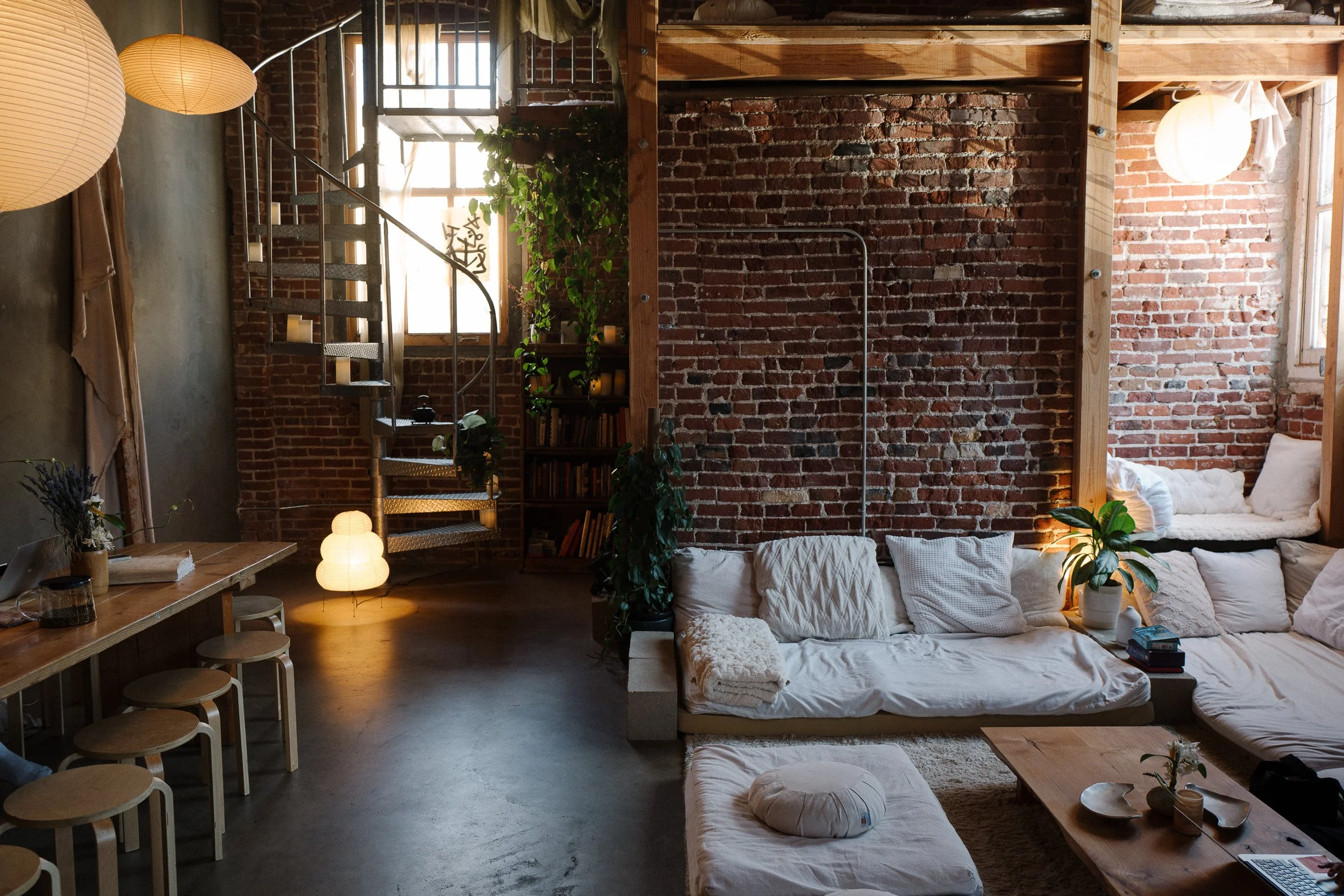 Conversations Tea at Shiloh — Neighborhood Guide