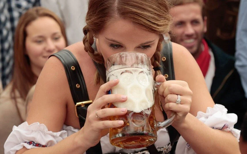 7 Tips How to throw an Epic Oktoberfest Party at Home — Smartblend