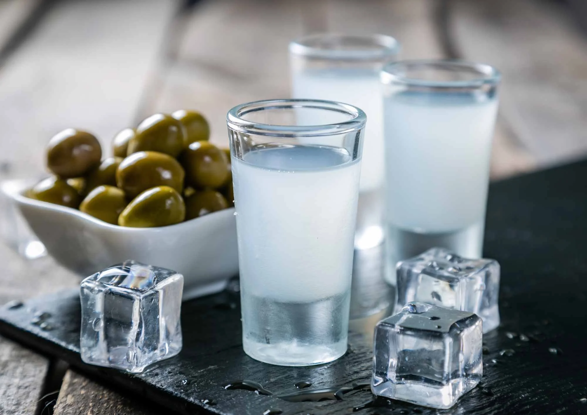 Was Ist Der Unterschied Zwischen Raki Und Ouzo www.smartblend.co.uk