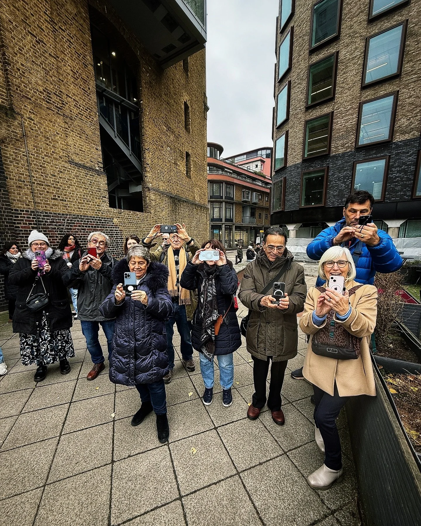 Two great Smartphone Safaris today - the first at London Bridge with some of the members from Sevenoaks Camera Club, and the second a @classbento_uk Southbank safari where we popped in to the OXO Tower for a bit of (subtle) interior shooting. 

#smar