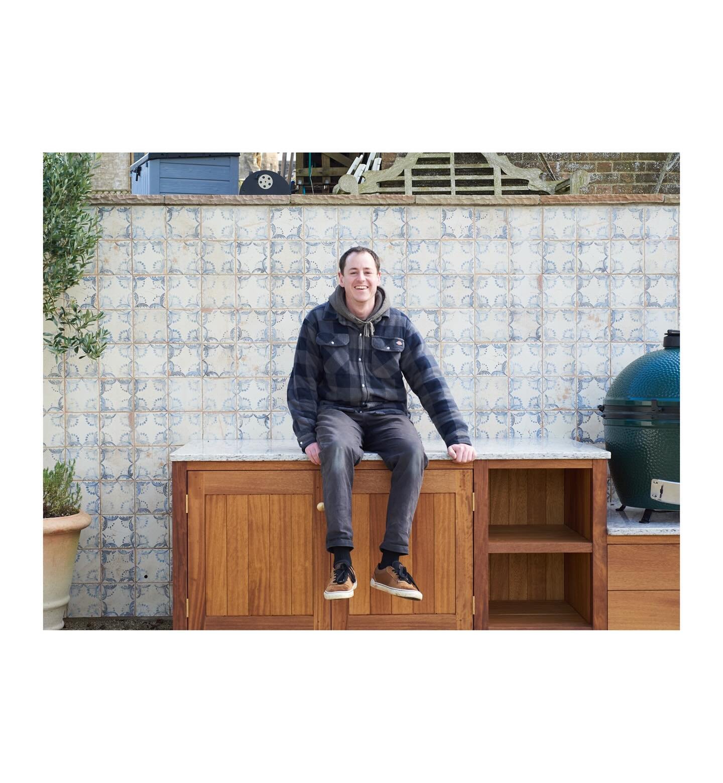 M E E T  T H E  M A K E R 

Hi, I thought it was about time to reintroduce myself. I&rsquo;m Charlie, a bespoke furniture maker currently located in Dorset but soon to be relocating to Ashburton in Devon. My passion for woodwork started at a young ag