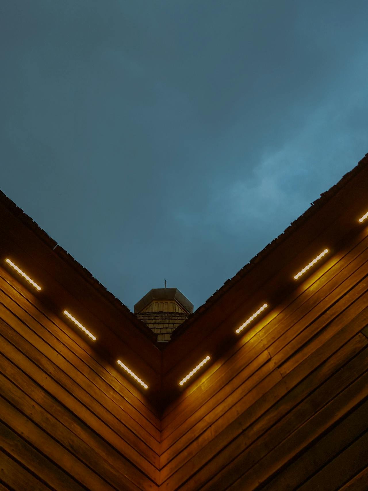 Downlighting