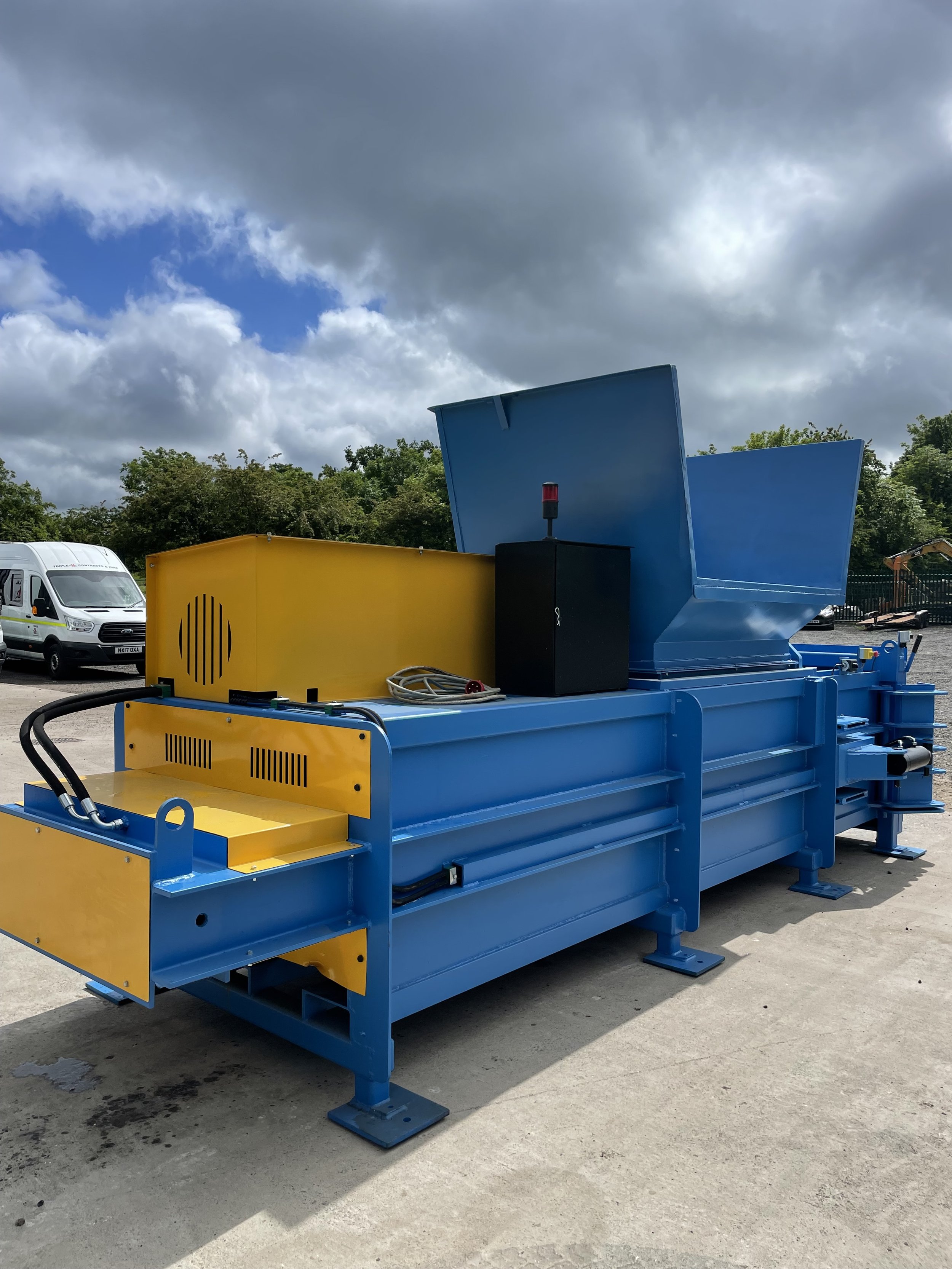 a horizontal baler