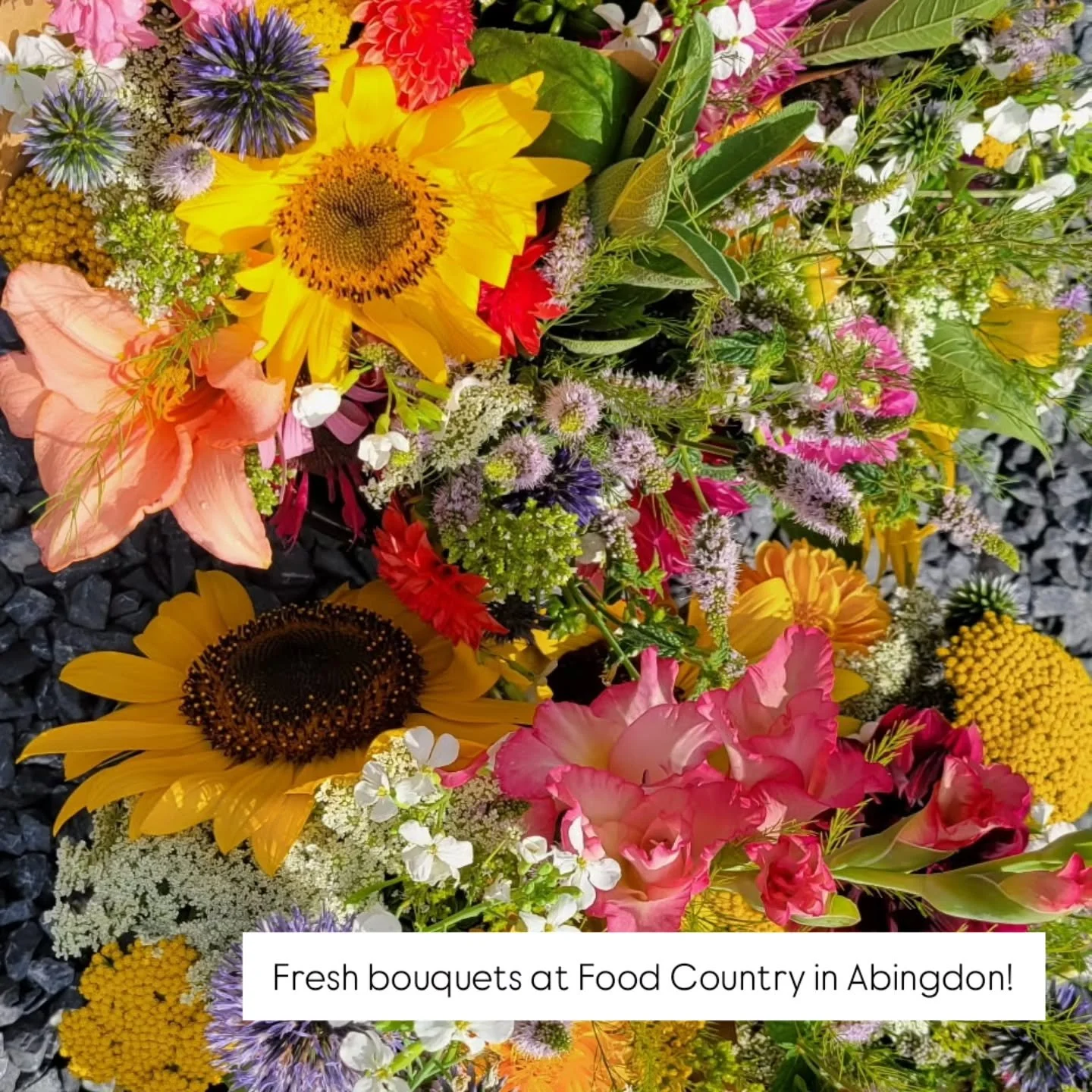 Fresh bouquets at Food Counrry in Abingdon! Pick one up today!