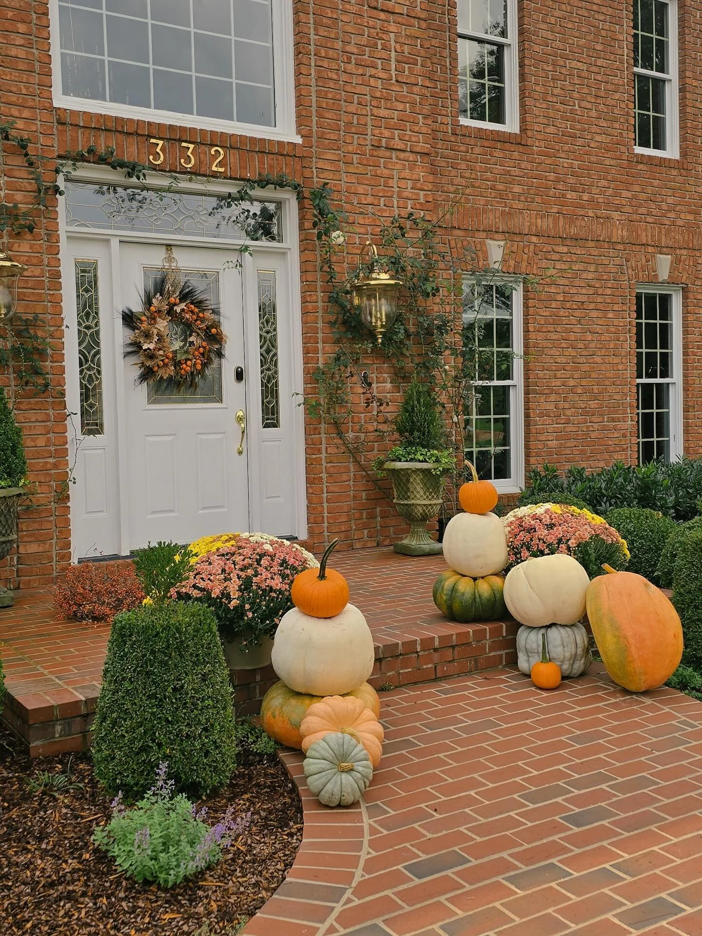 Transform your porch, lawn or storefront with autumn porch decor! For a limited time, we will be offering pumpkin + mum porch decor to our neighbors in SW Virginia and NE Tennessee. 

Availability is limited to Monday 9/29, Tuesday 9/30, and Wednesda