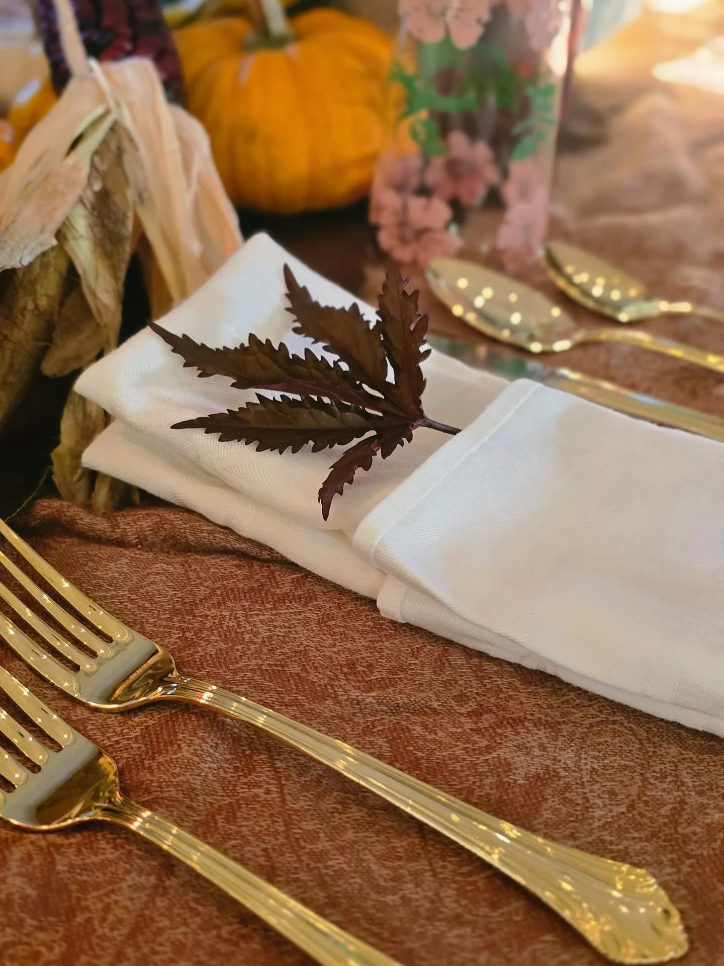 This week we featured our Hearth &amp; Harvest farm-to-table menu for a small private dinner here at our farm! The meal included 
1. Welcome charcuterie board
2. Cozy potato soup in bread bowls
3. A meat OR vegetarian entr&eacute;e served alongside a