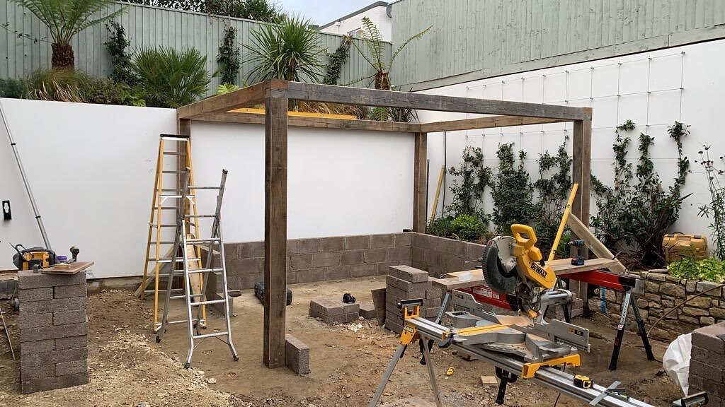 Oak pergola installed today on one of our current projects.
This will frame the sunken seating area.
We will be laying #millboard decking and cladding planters with Siberian larch. 
Some nice additional features on this one including a built in log s