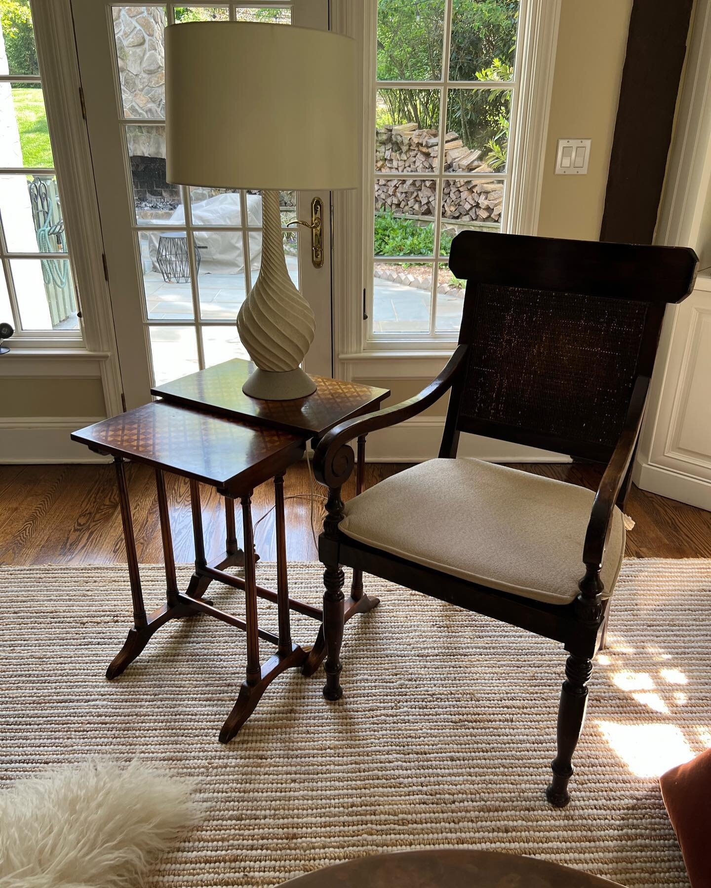 Guy Chaddock Carved Wood and Cane Chair 22.5w x 39.5h $275 Pair of Nesting Tables 25.75h x 19 x 12.5d
25h x 16.5 x 11.5d
$150 Ceramic Lamp
30 high x 8 base
$100 #emptyyournest #interiordesign #interiordesigner #homedecor #upcycling #estatesale #estat