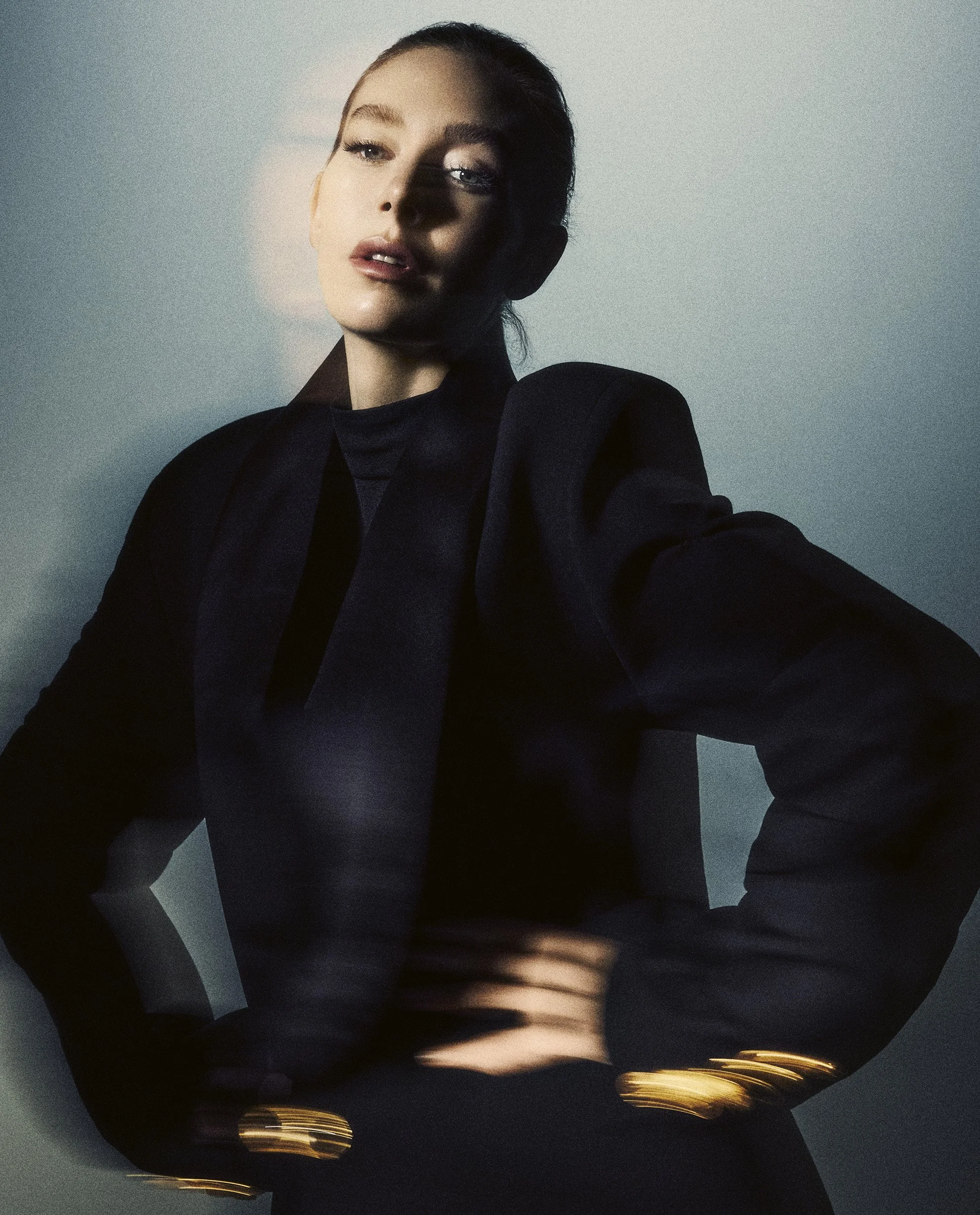 Vogue_VanessaKirby_Rachell_Smith_07.jpg