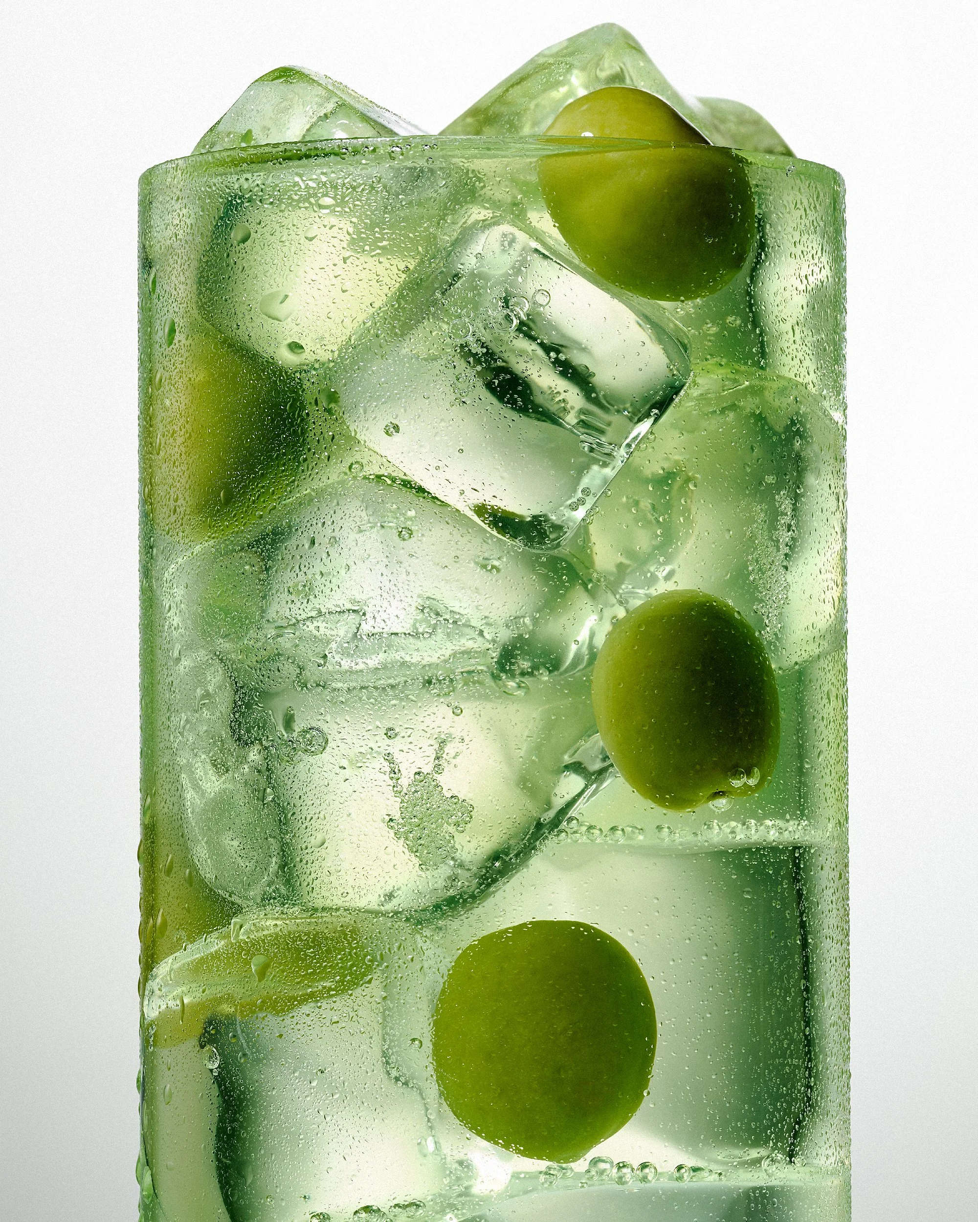 OliveSpritz-455-462-4x5_v1.jpg