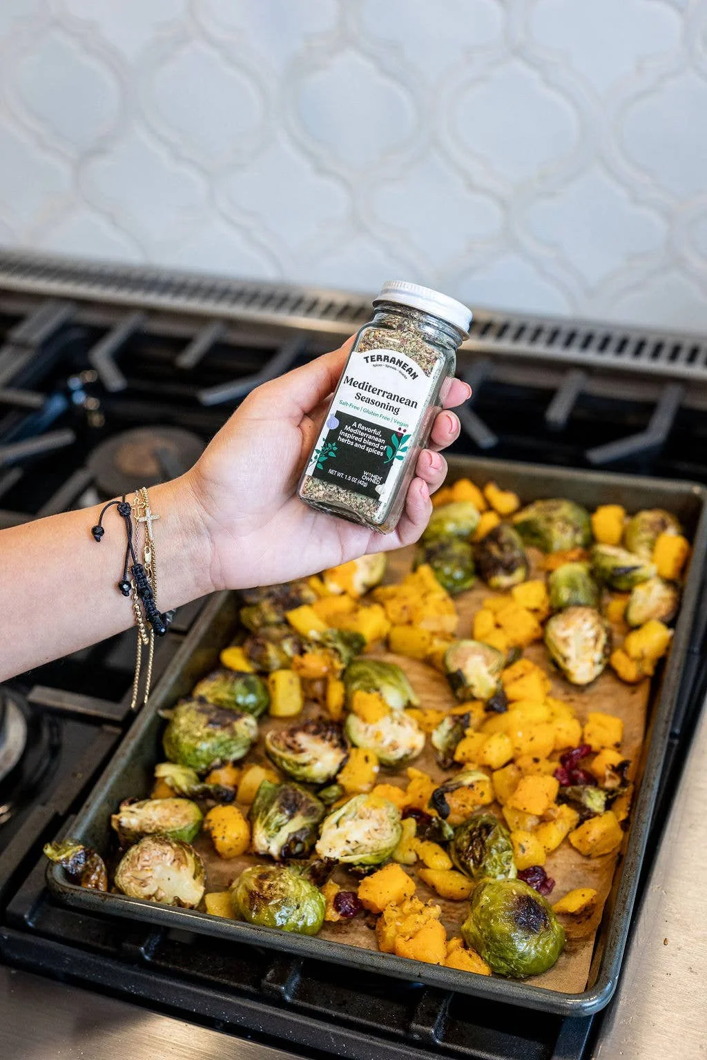 mediterranean-seasoning-jar-new-look-6.jpg