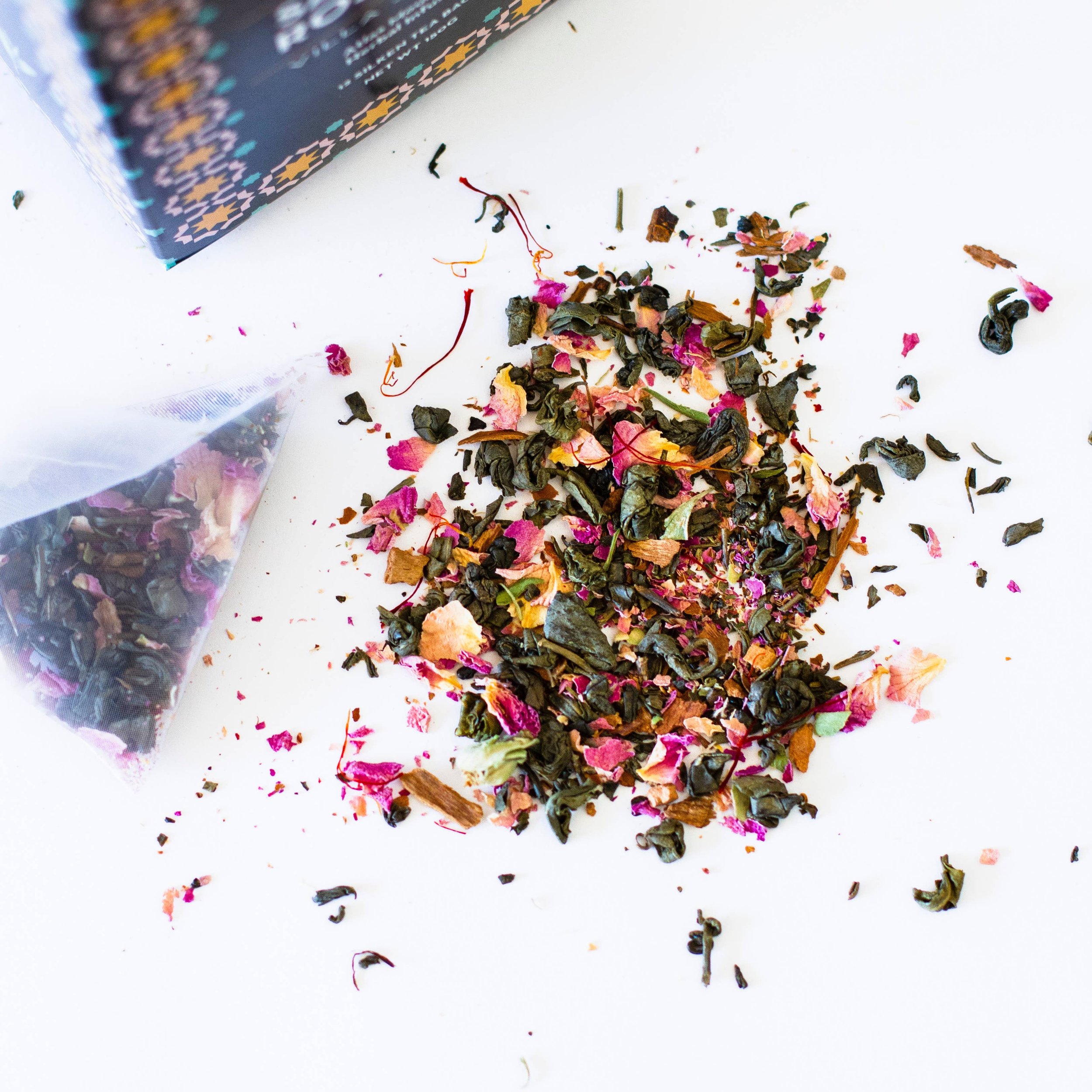 saffron-rose-green-tea-150g-12-tea-bags-6.jpg