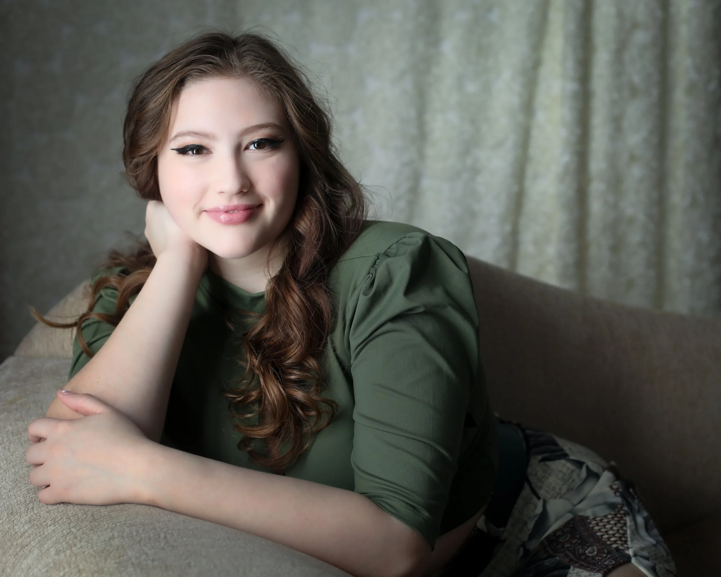 018Stephanie_Olsen_Boston_Fashion_Senior_Portrait_Photographer.jpg