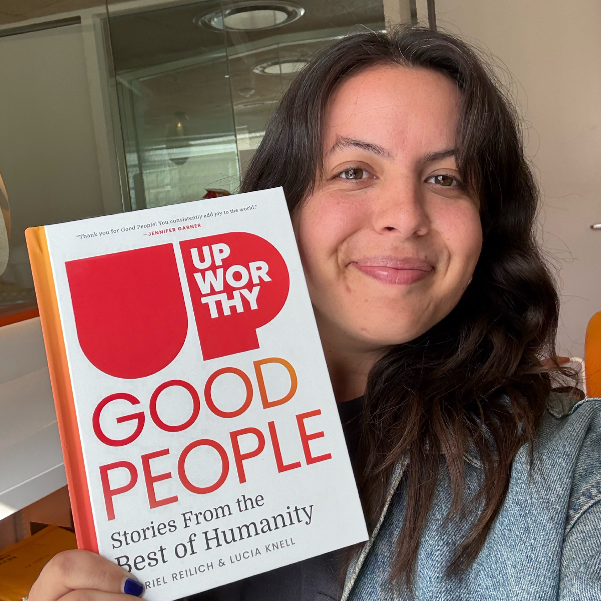Ep. 175 Good People &amp; Good Stories on Social Media with Lucia Knell