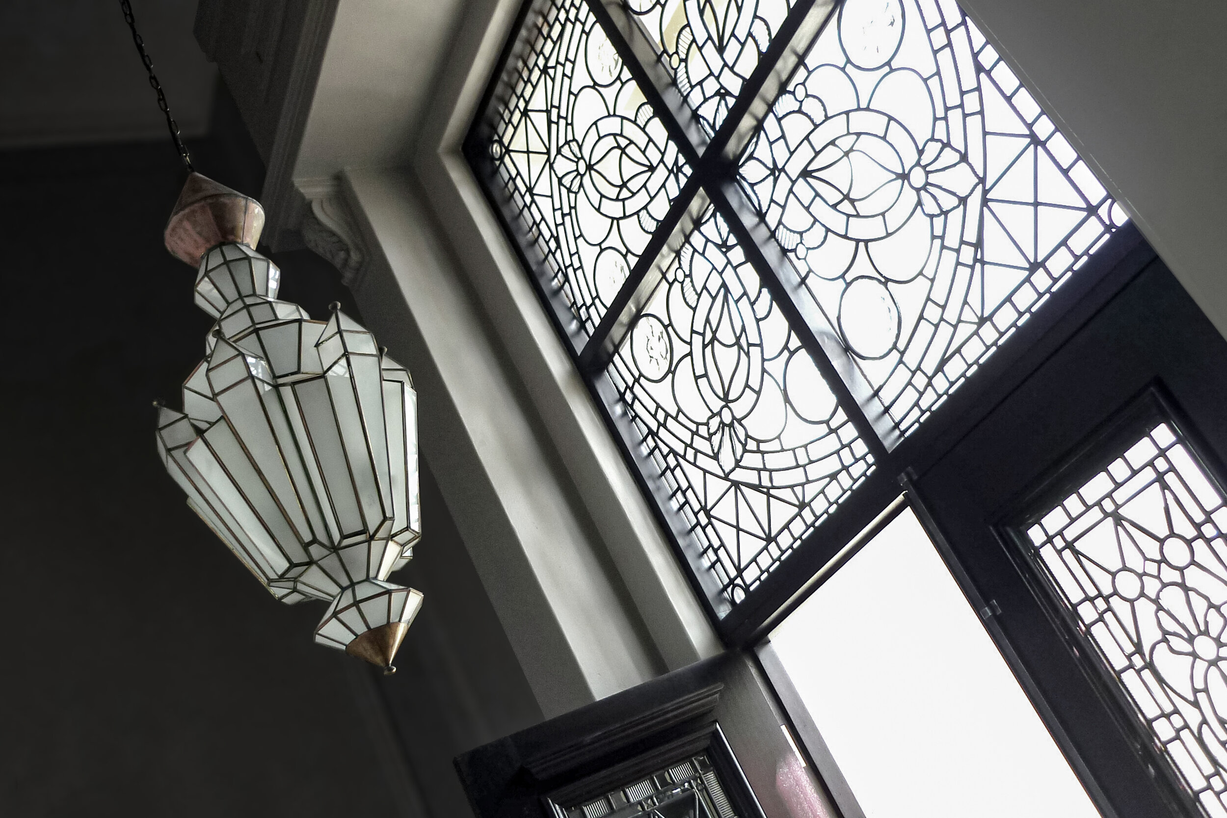 corey_combrinck_smith_manor_entrance_interior.jpg