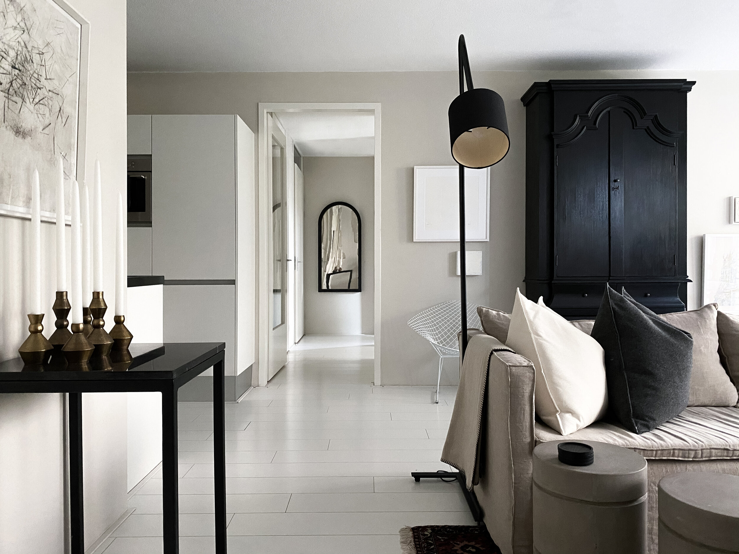 corey_combrinck_amsterdam_apartment_livingroom_.jpg