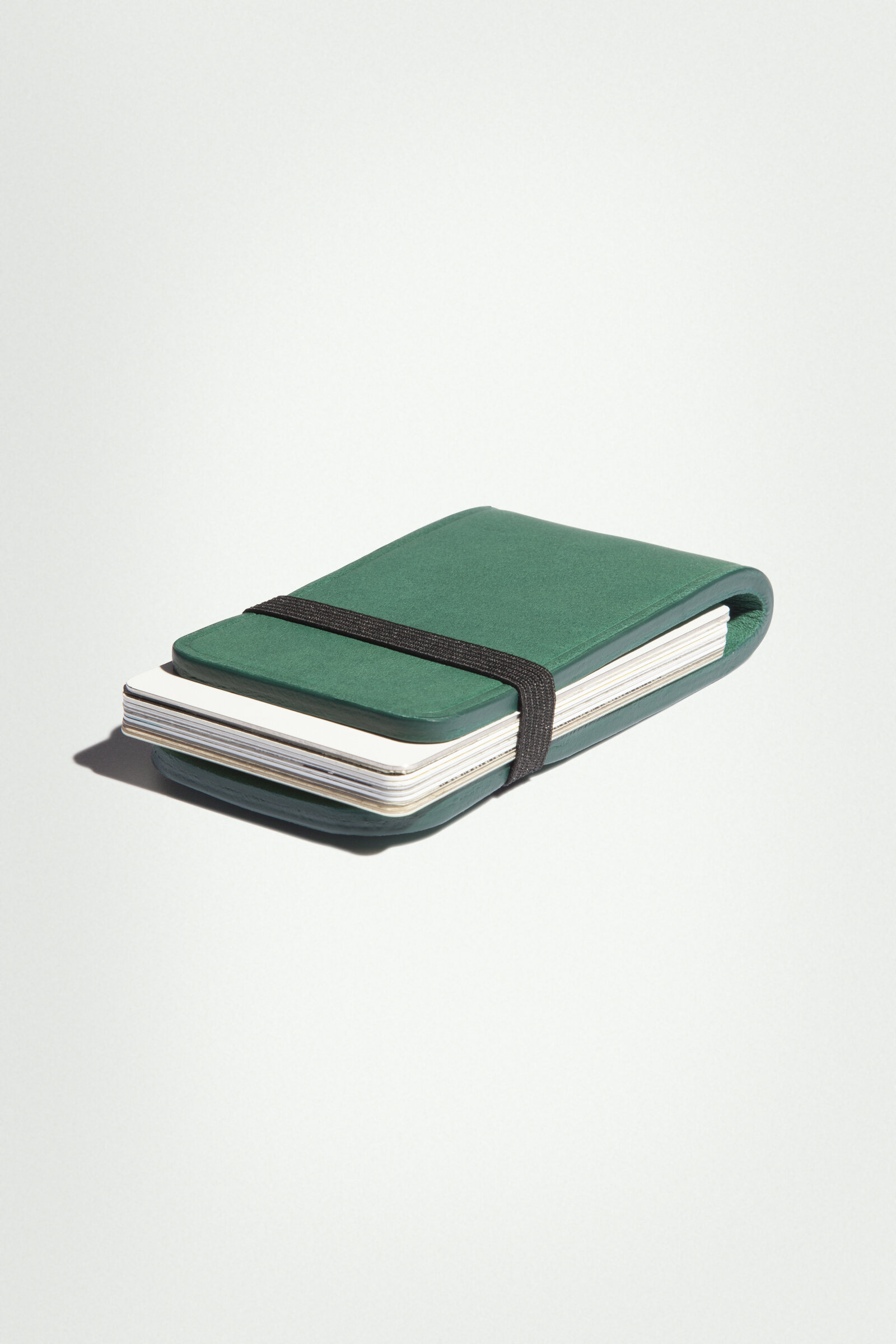 WALLETS_FRONT_BACK_WEB_0011_GRN_SIDE.jpg