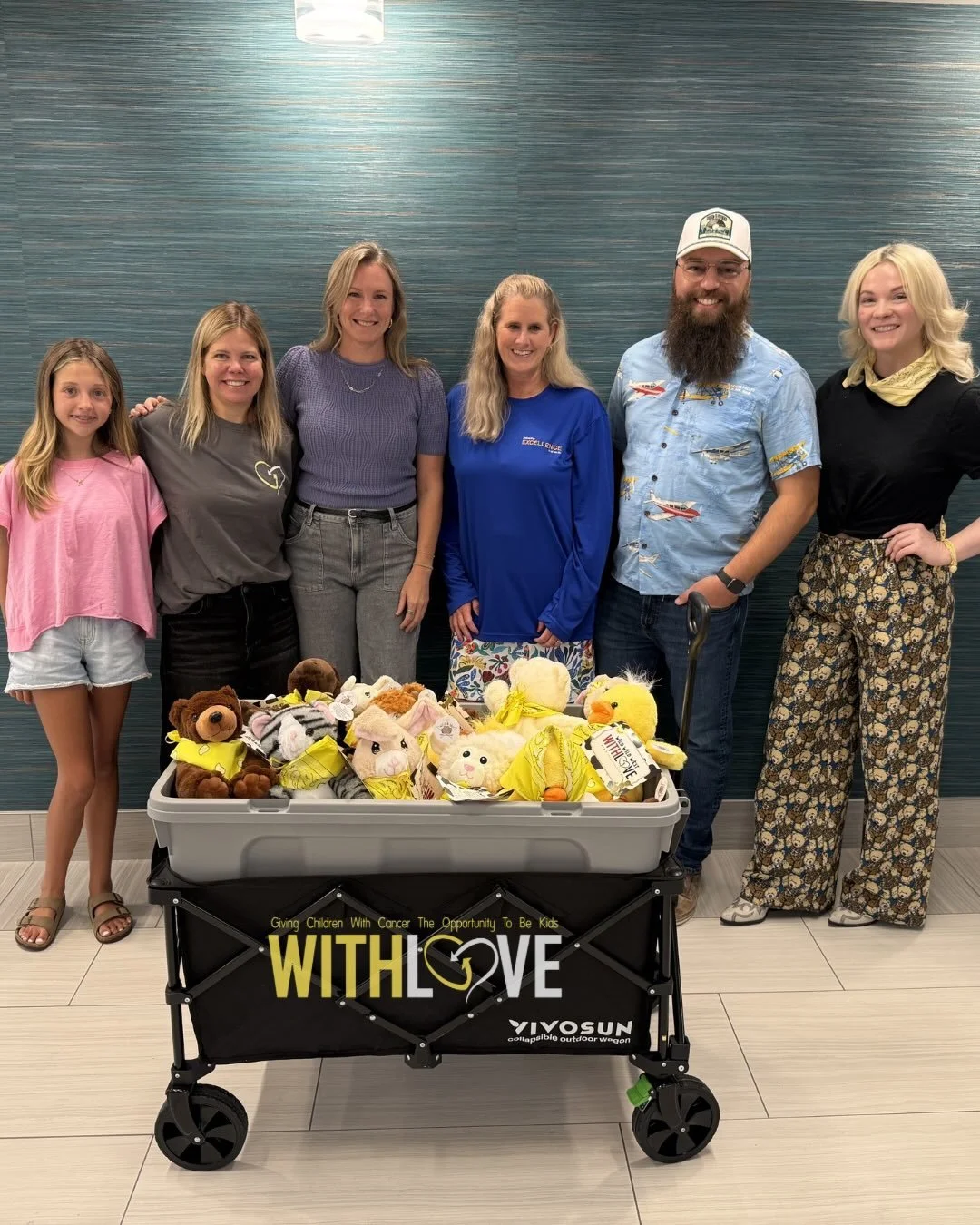 Thank you, @henselphelps 🧸 for this beary special delivery to our friends @tristarchildrenshospital hem/onc unit and clinic!

Thankful to spread hope #withlove because of partnerships like yours 🤝