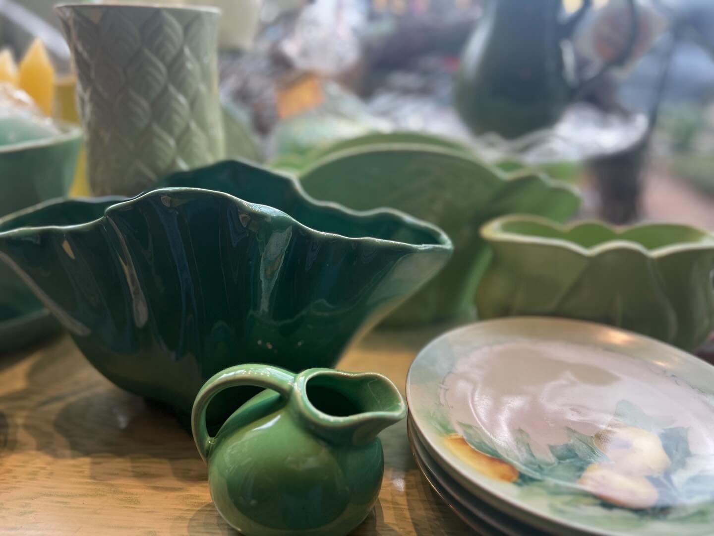 What&rsquo;s new at The Cottage&hellip;lots of vintage pottery. And so much more. Check out my stories to see some of my favorite things I added. 914-763-1310
#vintage #vintageshop #shoppoundridge #poundridge #bedford #northernwestchester #westcheste