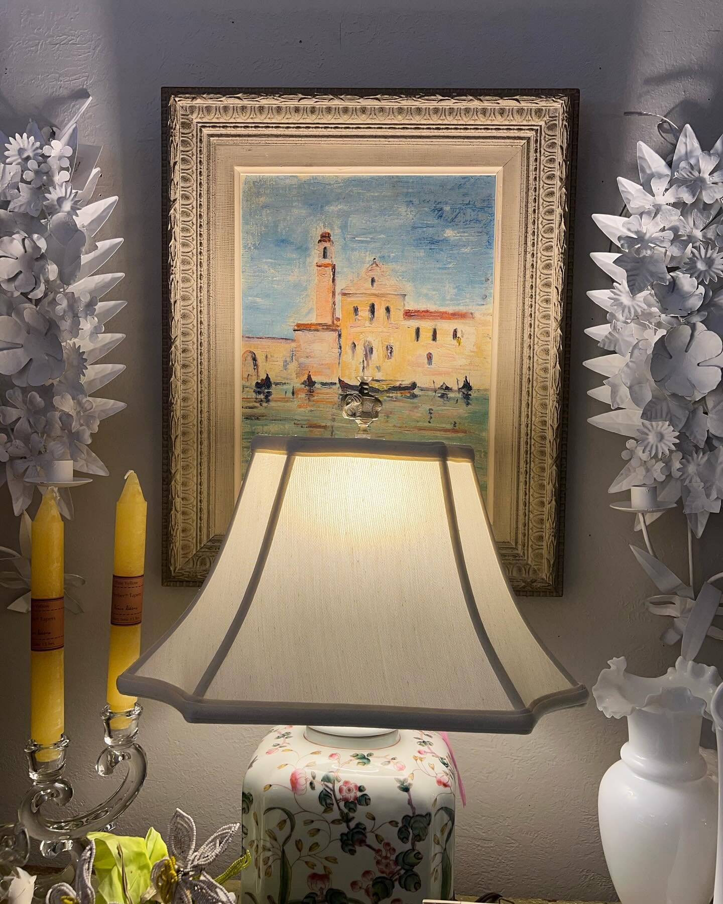 Just added this vintage oil painting. Pop by and see all the other goodies that have been added. Open until 5:00. 914-763-1310
#vintage #vintageshop #shoppoundridge #poundridge #bedford #northernwestchester #westchester #stamford #katonah #bekind #sm