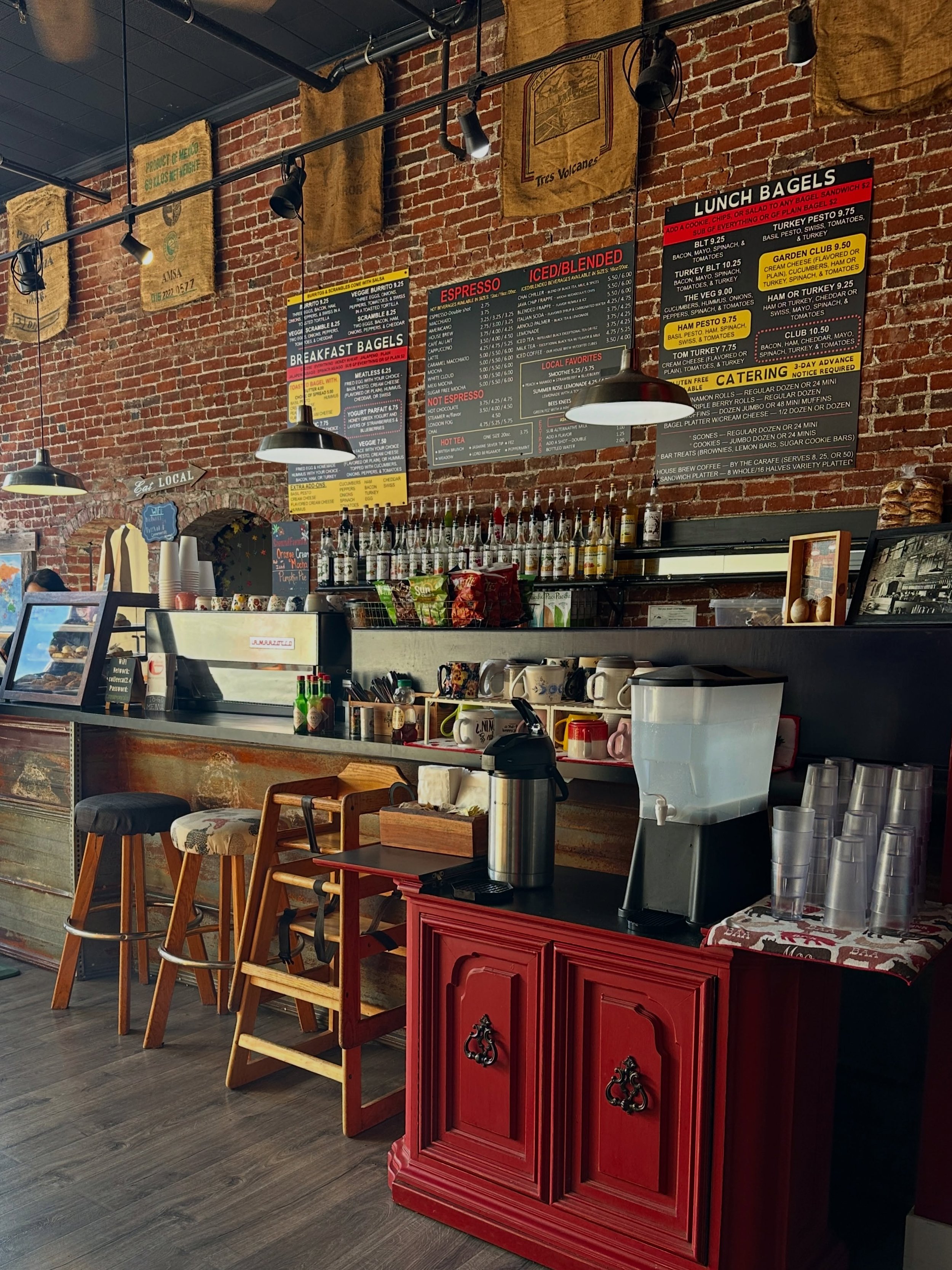 This month&rsquo;s Coffee Meet Up was at the cozy, women- and veteran-owned, @_coffeecatcoffeehouse_! ☕️ Thank you Coffee Cat for hosting us!

If you are a local breast cancer fighter or survivor, send us a DM or email support@withcourage.org to get 