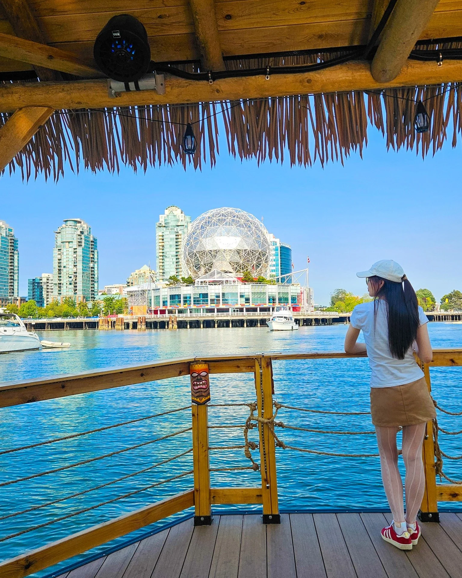 Summer’s not done yet — and neither are we. 🥂🌞
Your crew + the Tiki Boat = the perfect way to wrap up the season. 
#TikiTimeTours #TikiBoatParty #GoodTimesFloatHere #OnTheWater #SquadGoals #TikiLife #vancouver #kelowna #okanagansummer