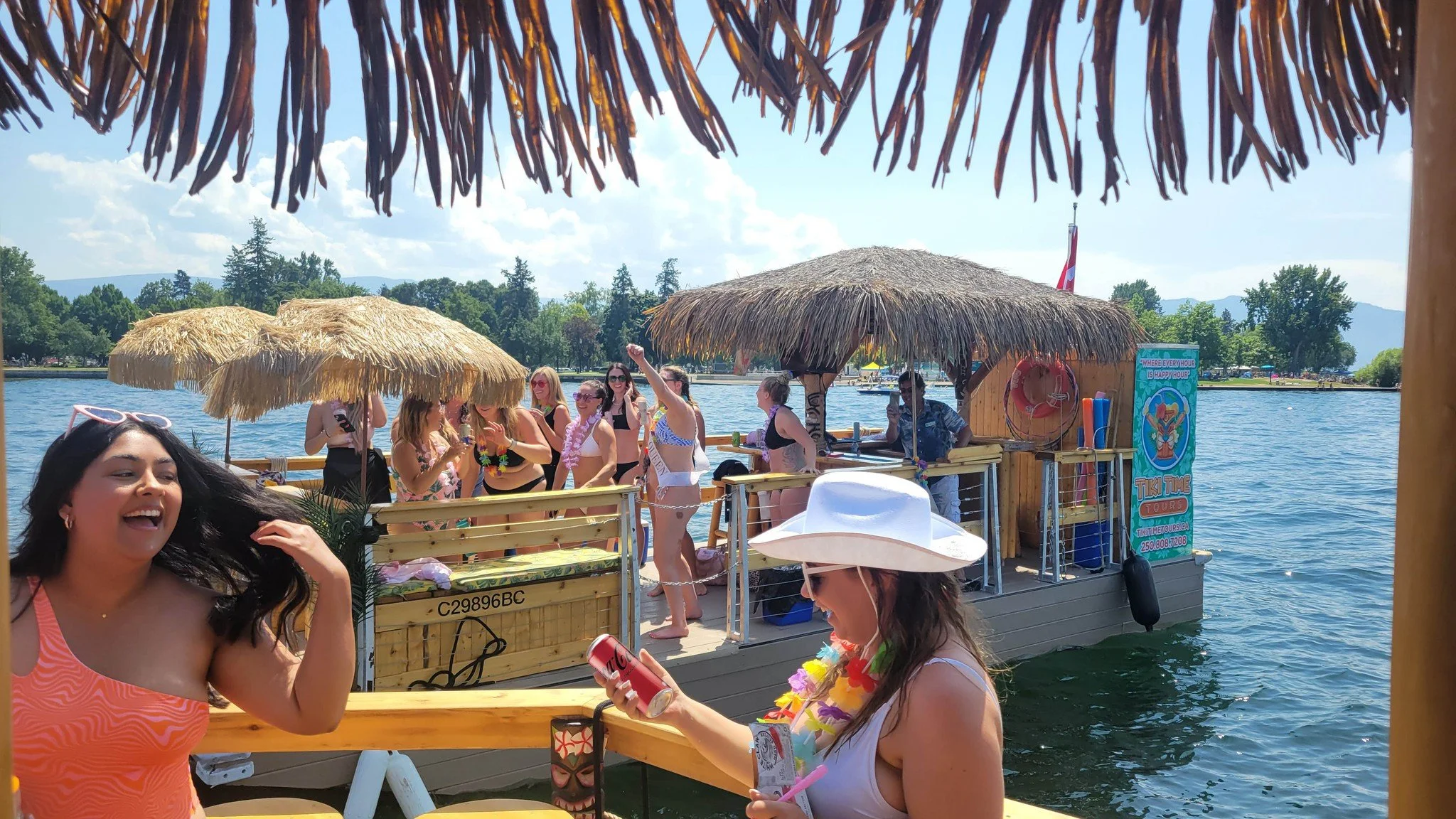 When one Tiki Boat isn&rsquo;t enough&hellip; bring two. 🌴⚓

Big crew? No problem. Rent multiple boats and keep the whole group together for one unforgettable day on the water.  Perfect for big birthdays, stagettes, reunions, and long weekend advent