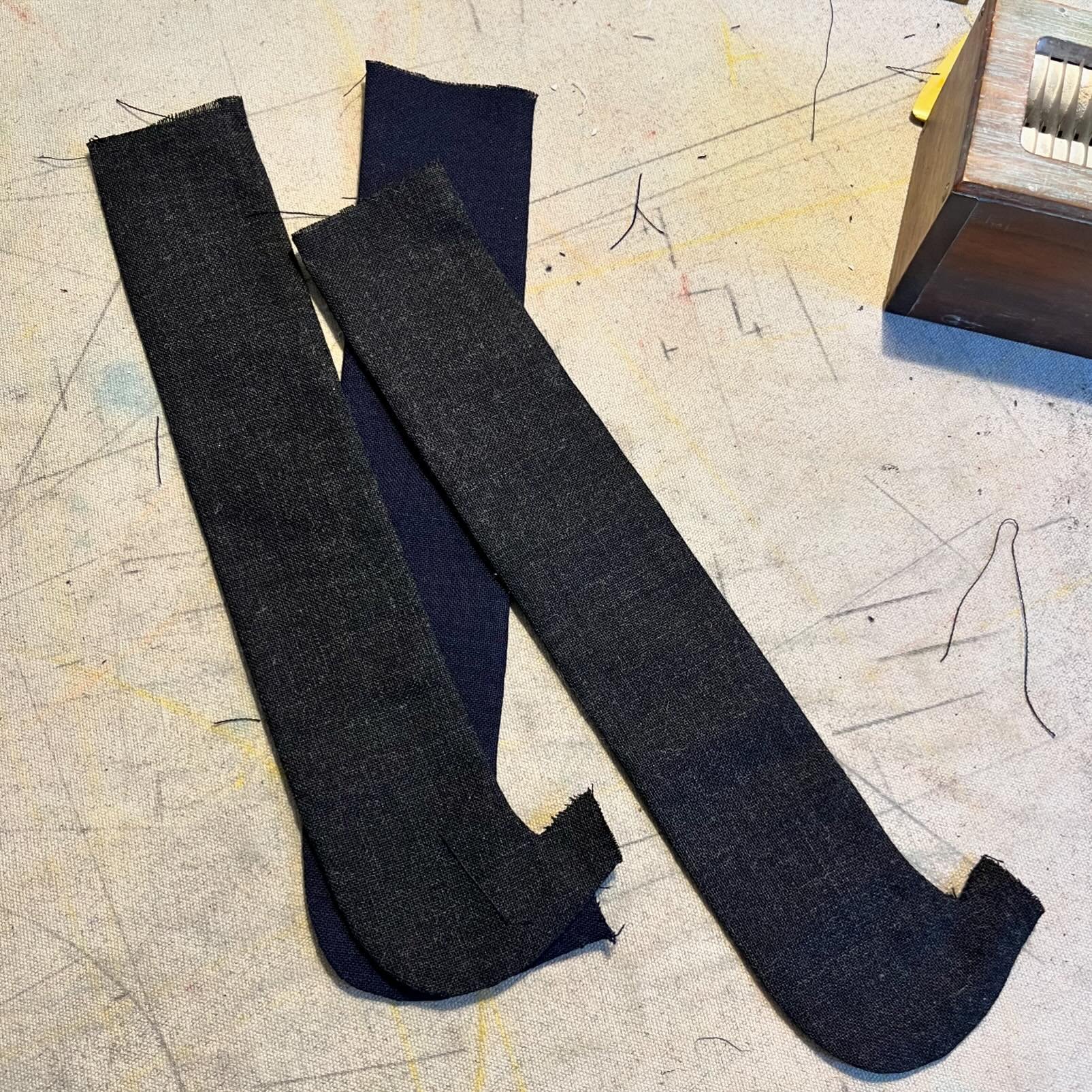 Flies, hand sewn together

#bespoke
#handmade
#craft
#books
#tailor
#London
#readmorebooks
#readmemorebooks
#sartoria
#sartotial
#tailored
#sumisura
#handsewn
#madeinlondon
#madeinengland
#sartoriabooks