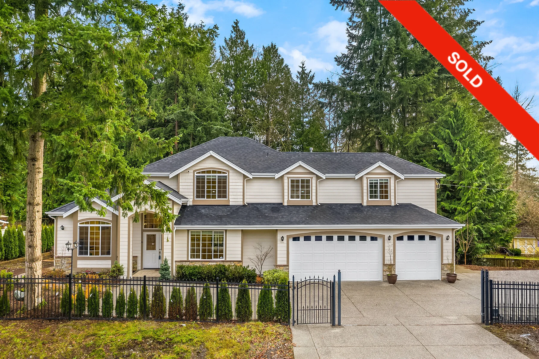 2,673 SqFt  |  5 Beds  |  2.75 Baths  |  Sold: $890K