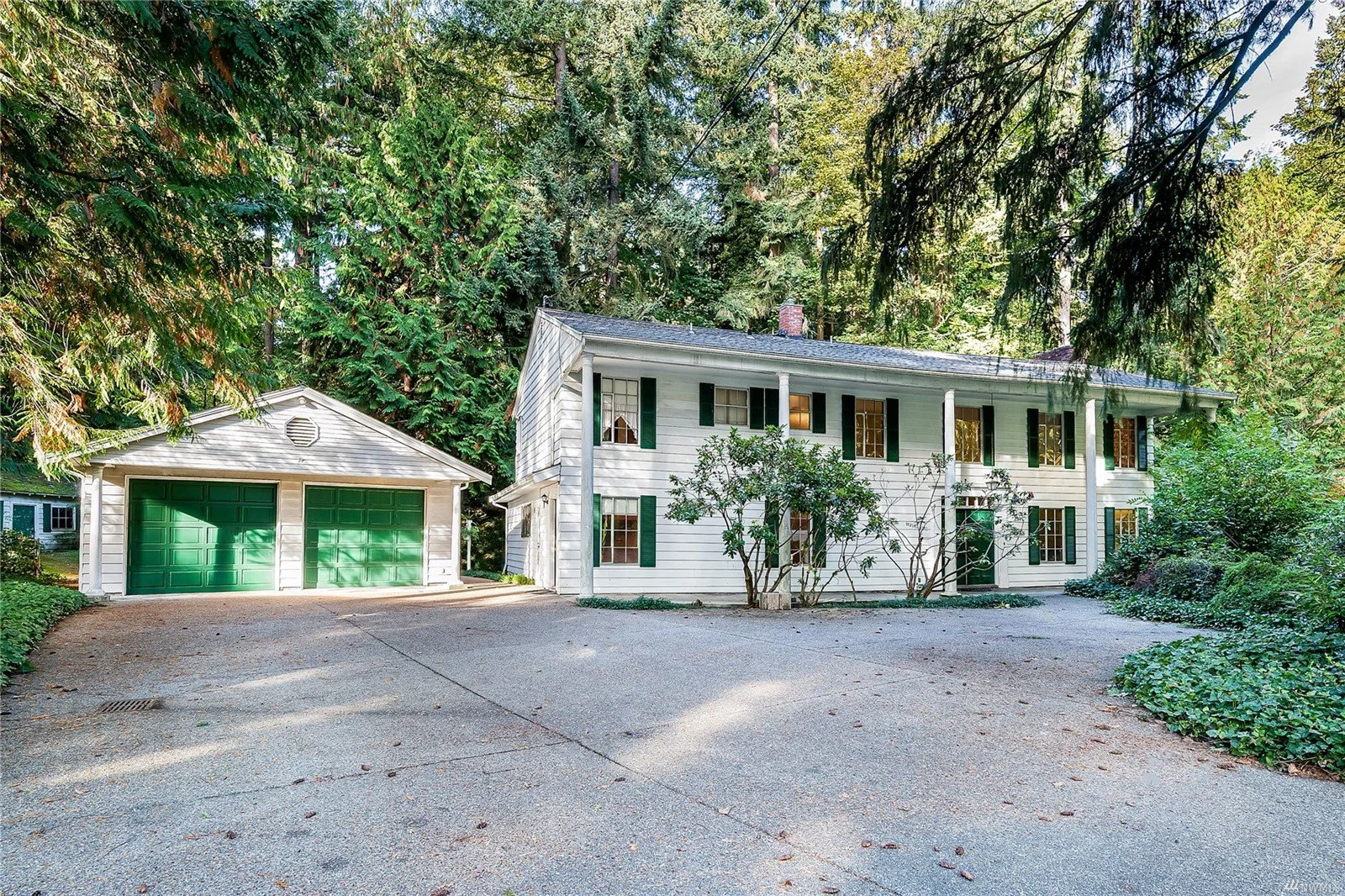 2,840 SqFt | 5 Beds | 2.25 Baths | Sold By: $1.655M