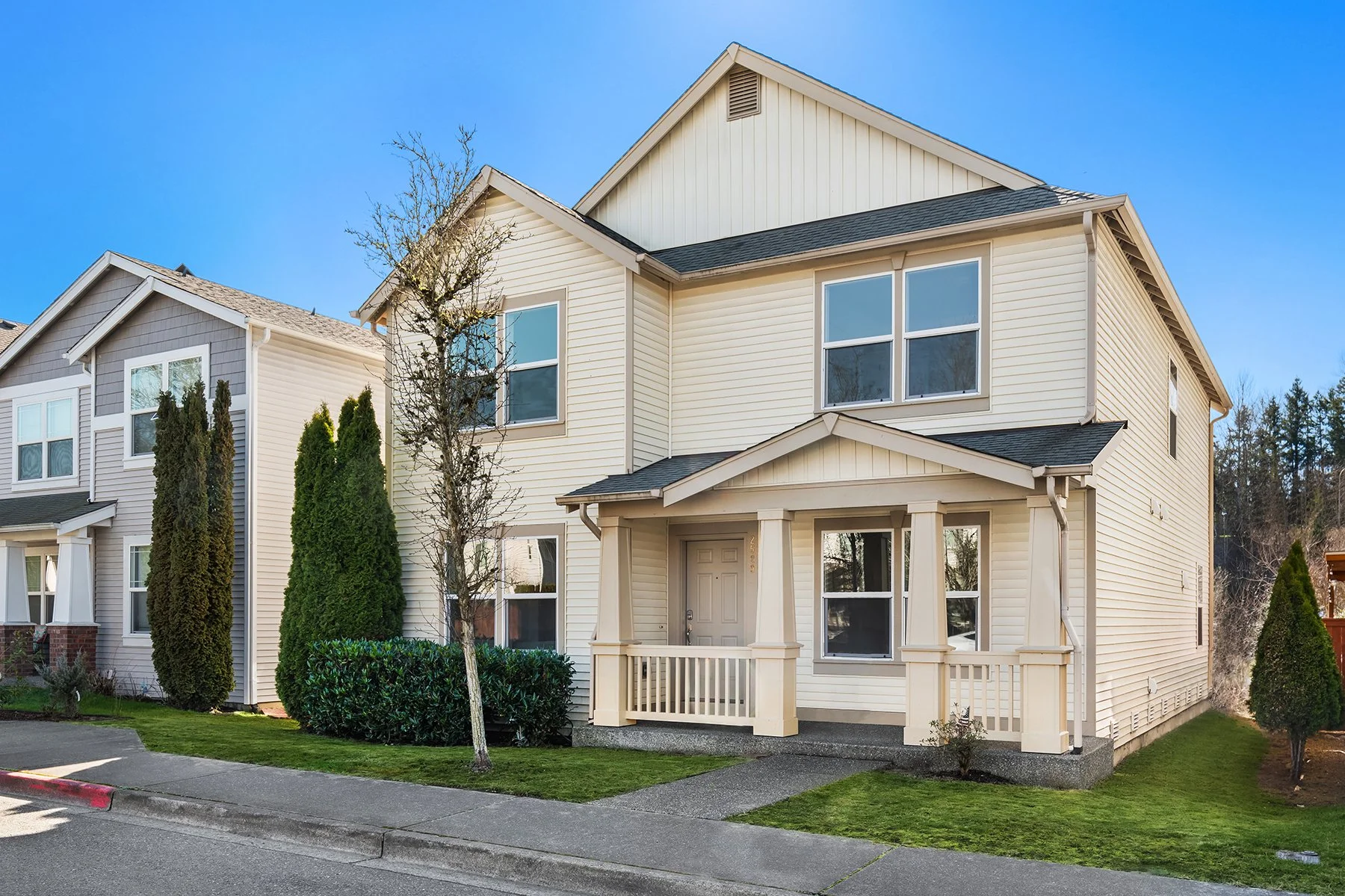 2529 NE 1st St, Renton, WA 98056