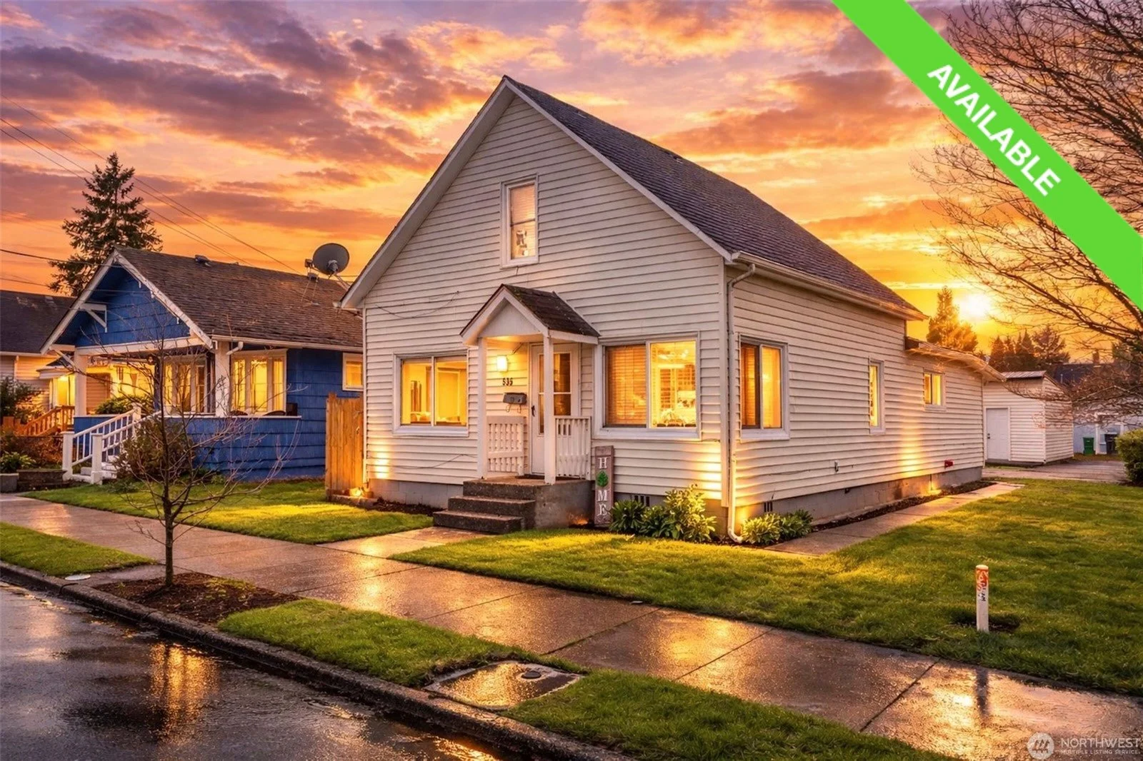 Renton Downtown: Renovation w/ Storage!