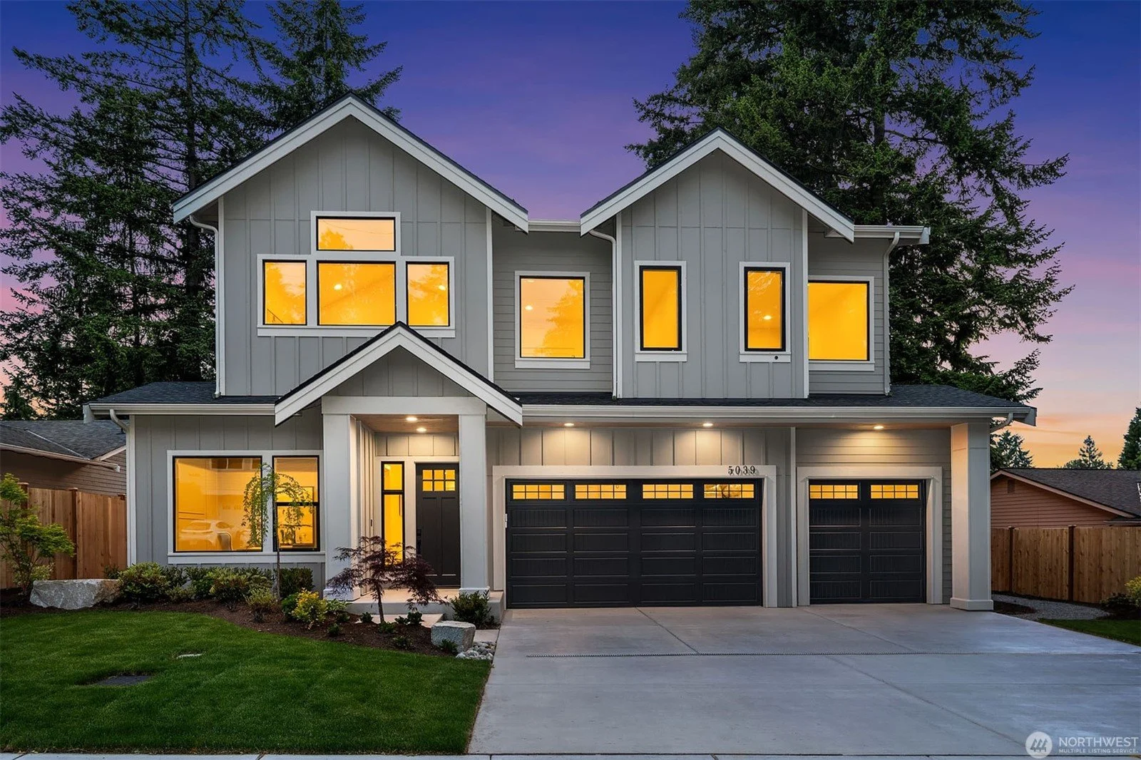 4,221 SqFt | 5 Beds | 4.25 Baths | Sold By: $3.05M