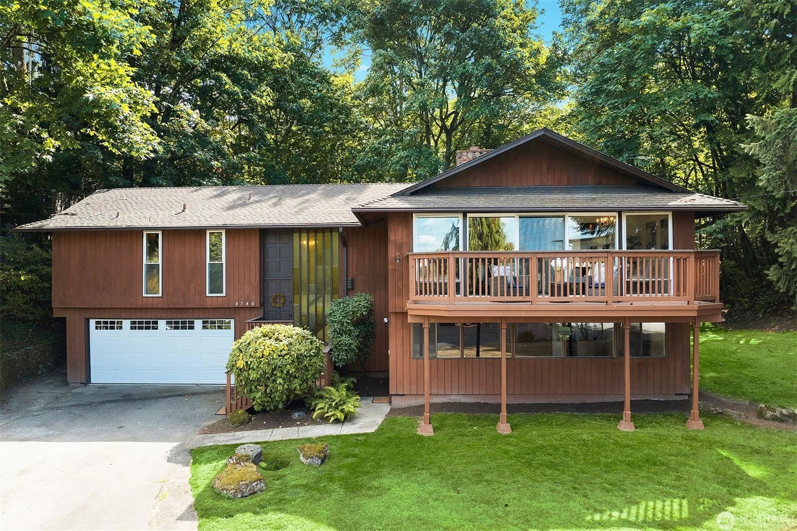 2,790 SqFt | 4 Beds | 2.75 Baths | Sold By: $1.725M