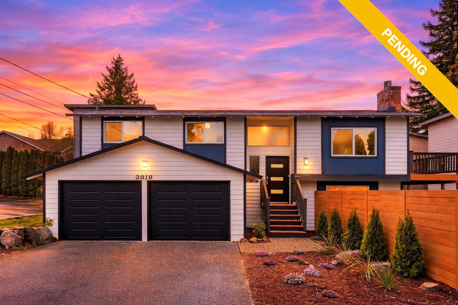 1,878 SqFt | 3 Beds | 2.75 Baths | Pending: $700K 