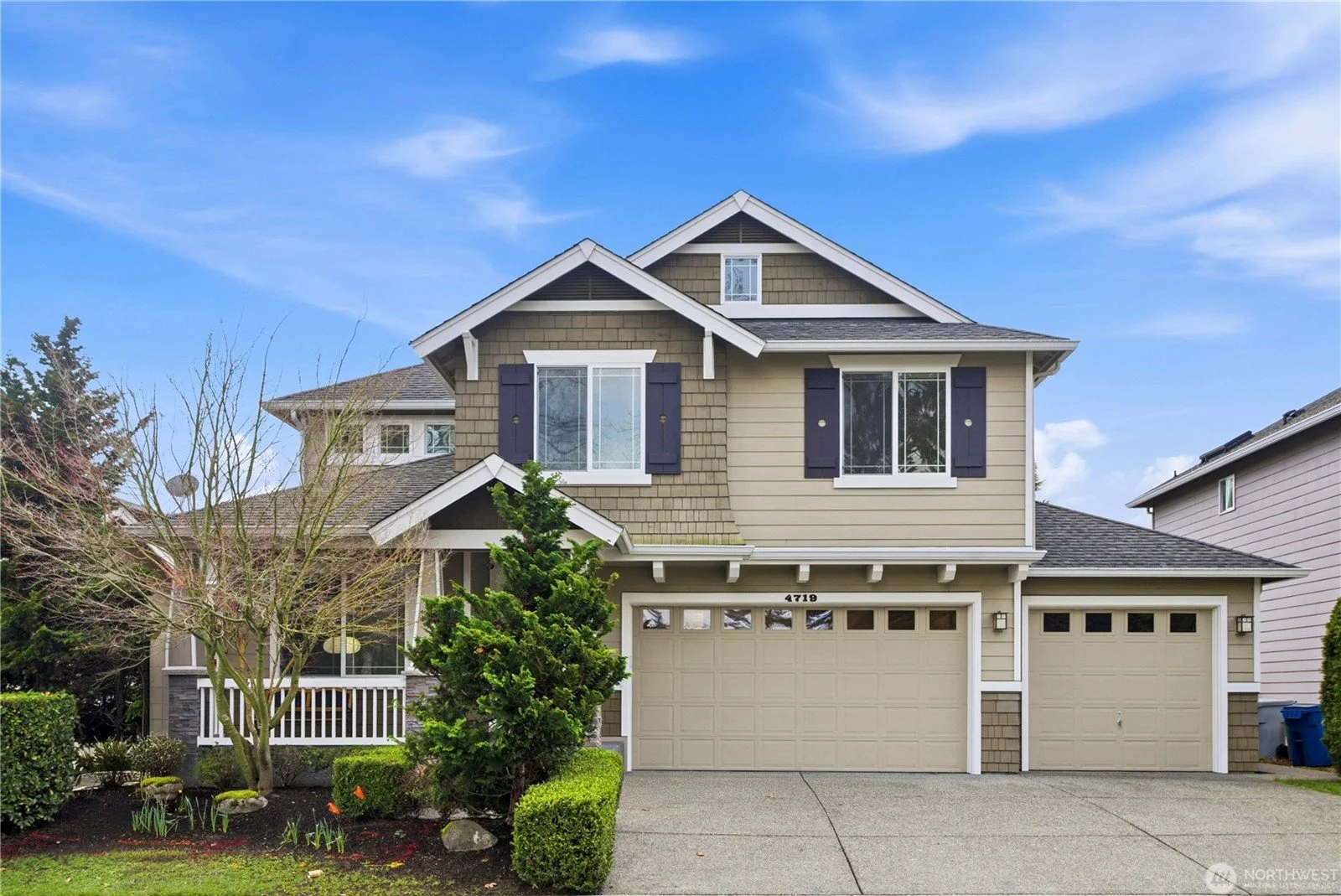 2,580 SqFt | 4 Beds | 2.5 Baths | Sold By: $1.24M 