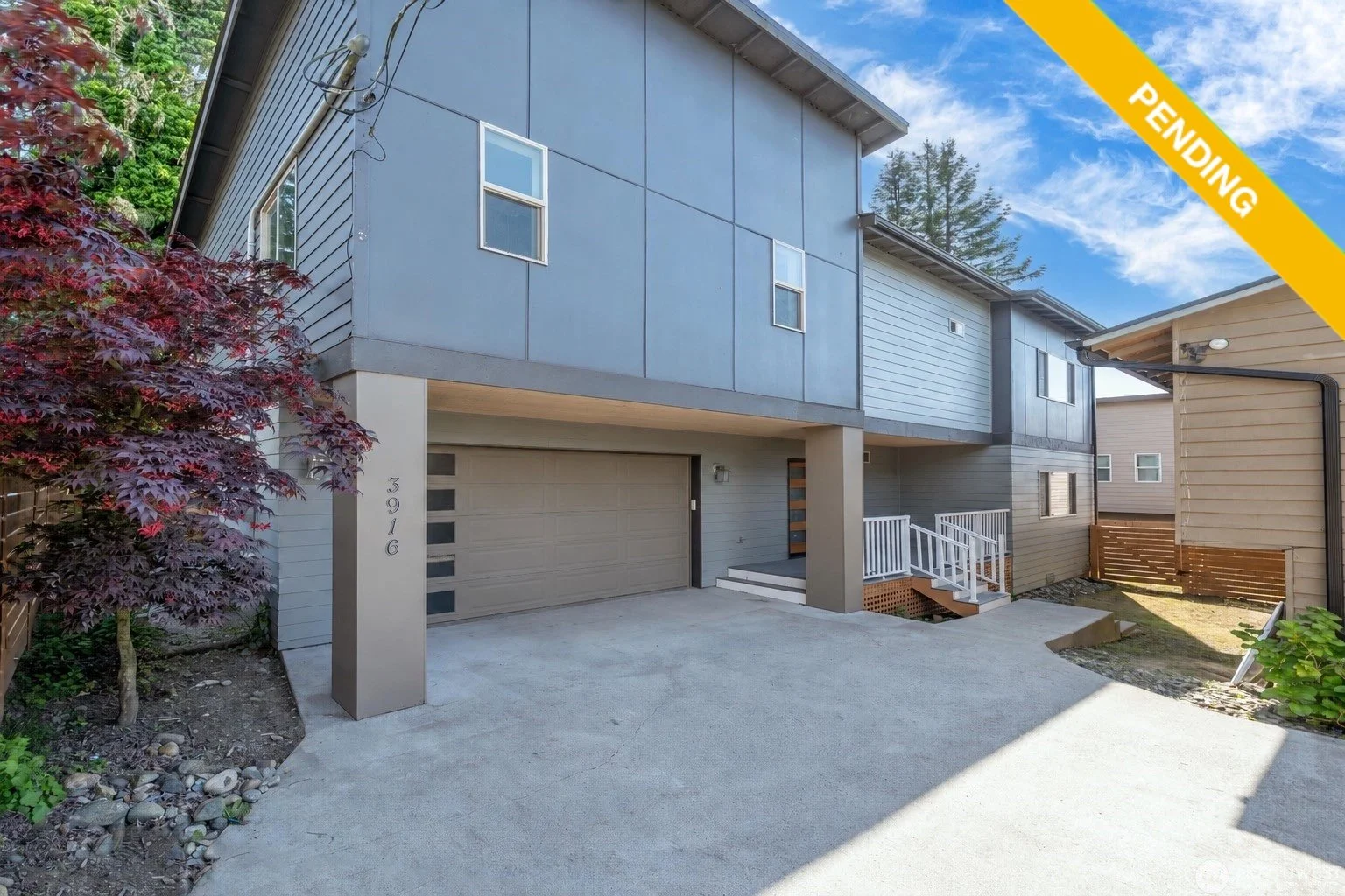 2,458 SqFt | 4 Beds | 2.5 Baths | Pending: $815K 