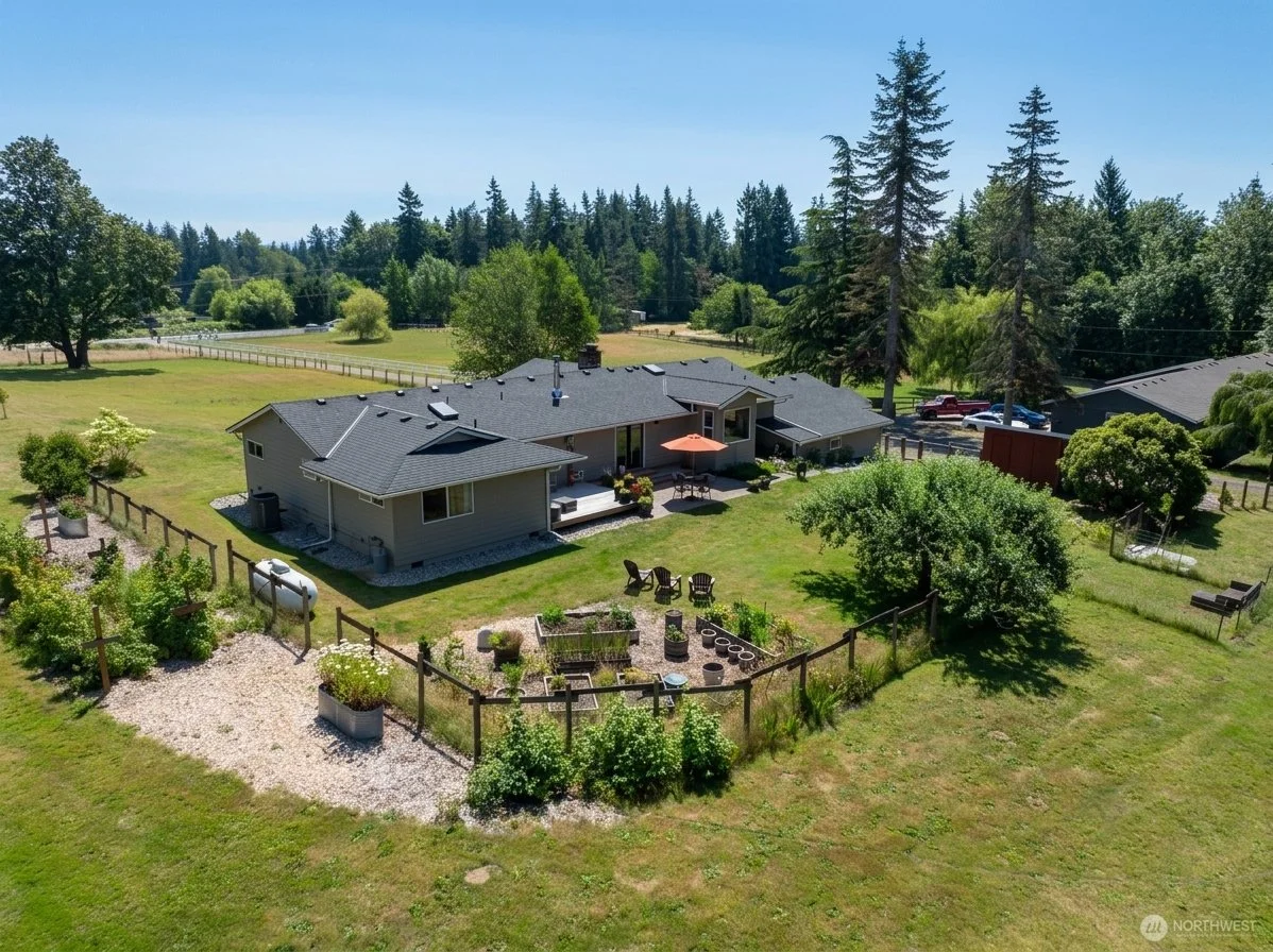3,080 SqFt | 4 Beds | 2.5 Baths | Sold By: $1.1M