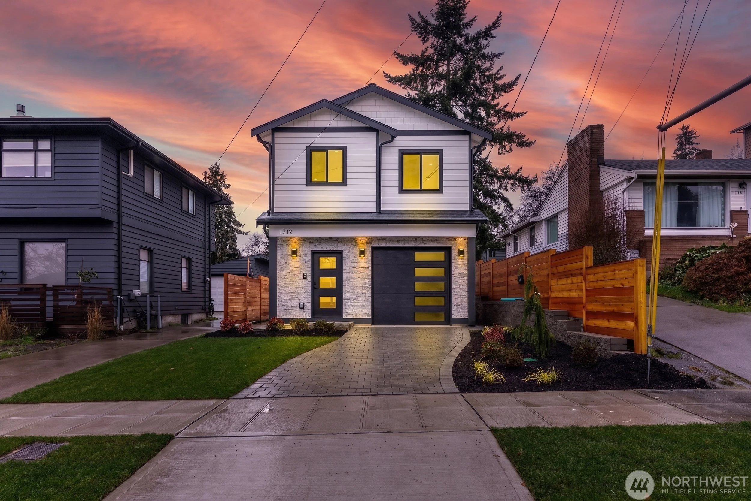 1,729 SqFt | 3 Beds + Den | 2.25 Baths | Sold By: $980K