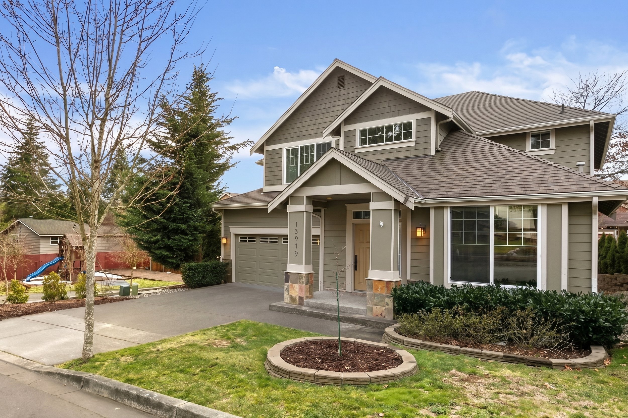 3,570 SqFt | 4 Beds | 2.5 Baths | Sold By: $969K