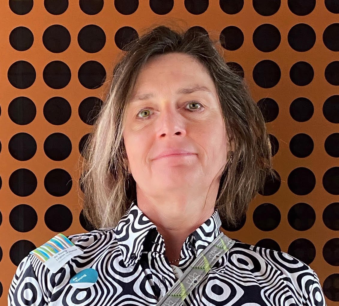 Artist Heidi Brueckner