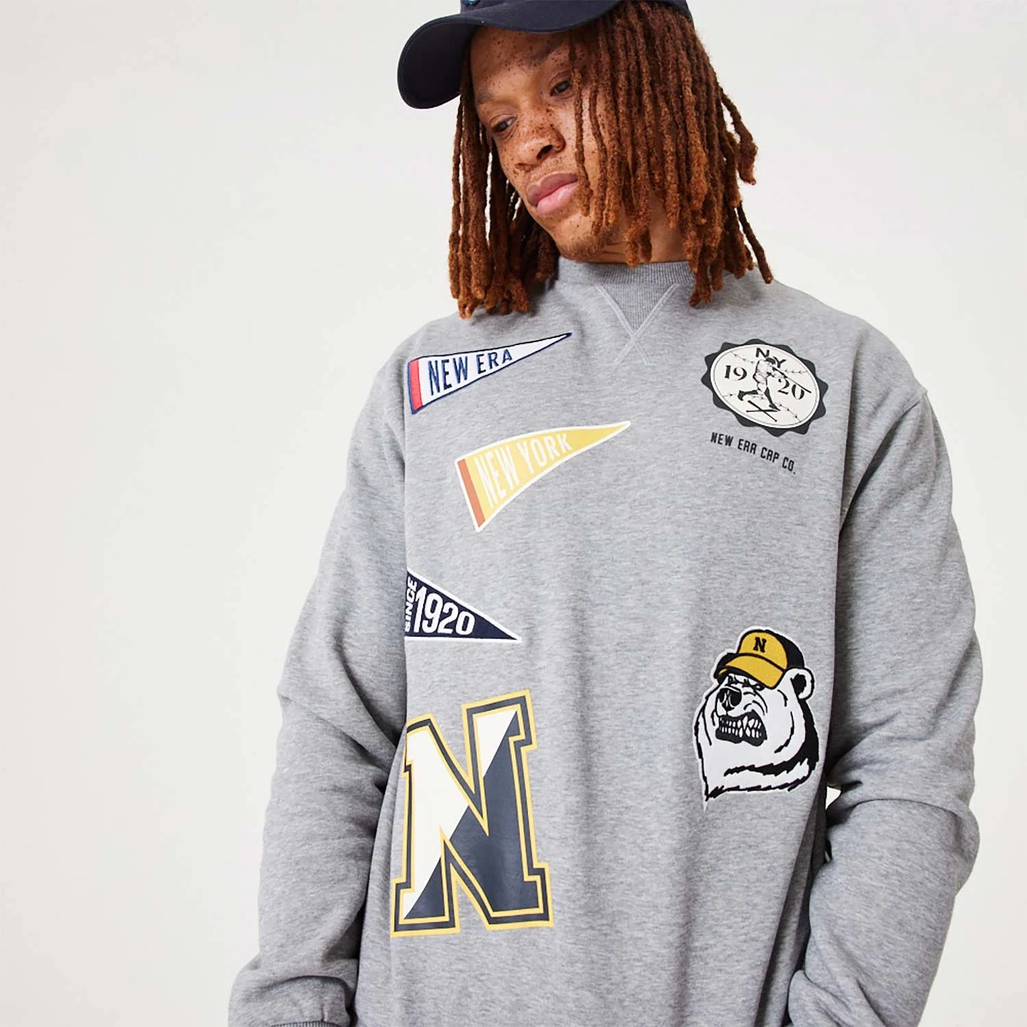 new-era-heritage-badge-medium-grey-crew-neck-sweatshirt-60332228-8.jpg
