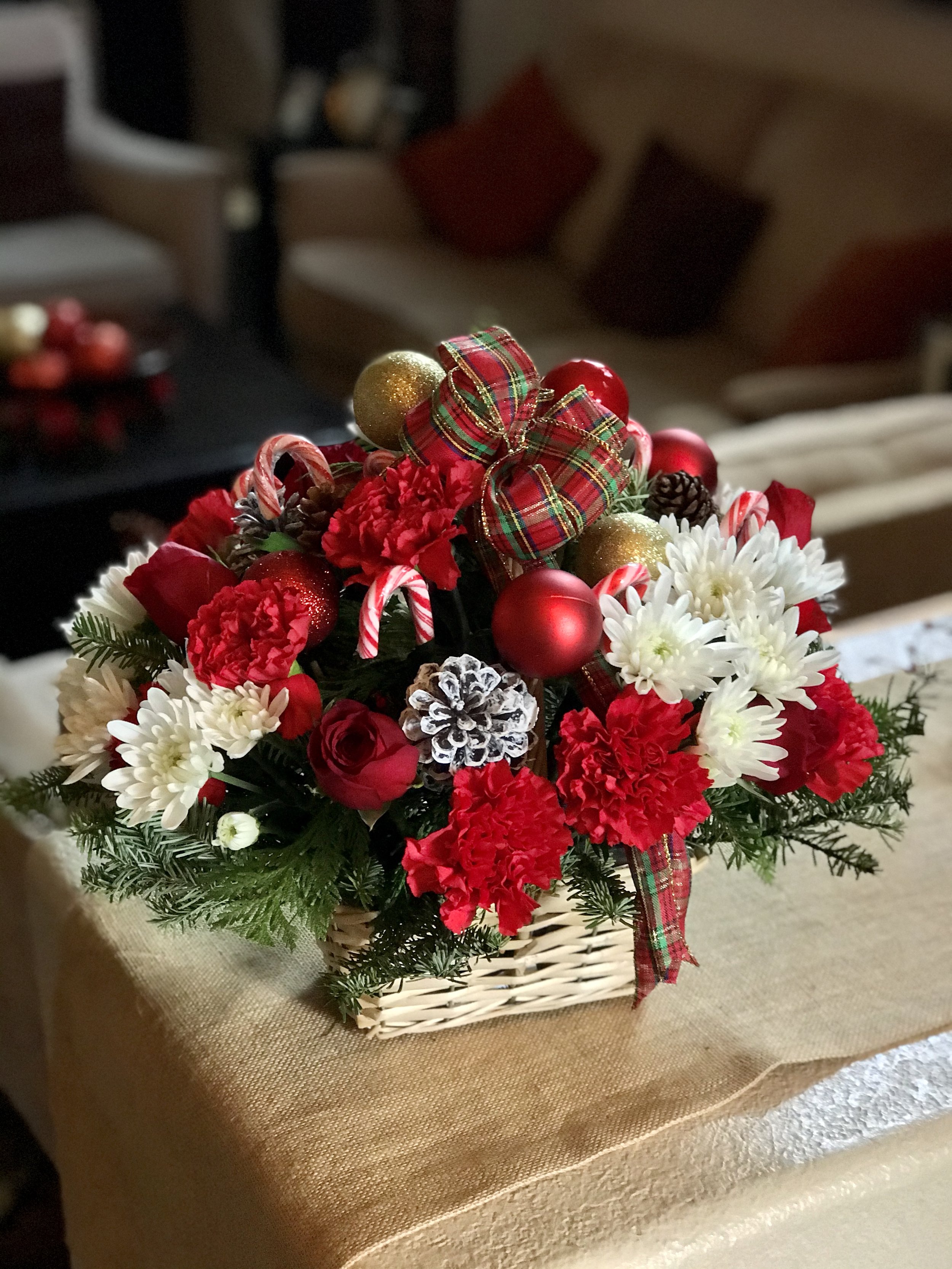 Holiday Joy Basket