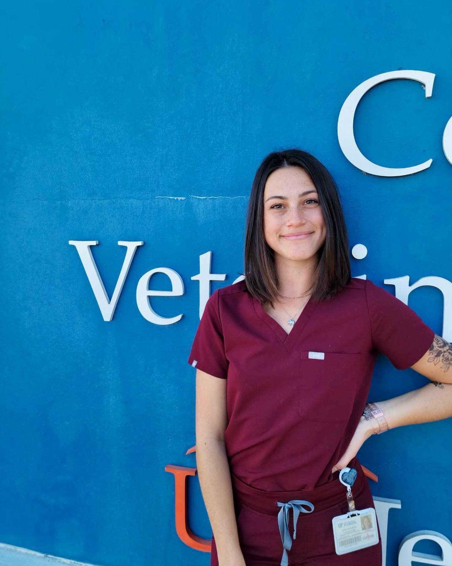 Sunday Appreciation Post 💕 we want to congratulate @jordysullz on her new journey into Vet School 🐾 her passion for Paws translates in both her profession and while helping to make your fur babies feel Pawfect 💕🐶☀️Thank you for all your hard work