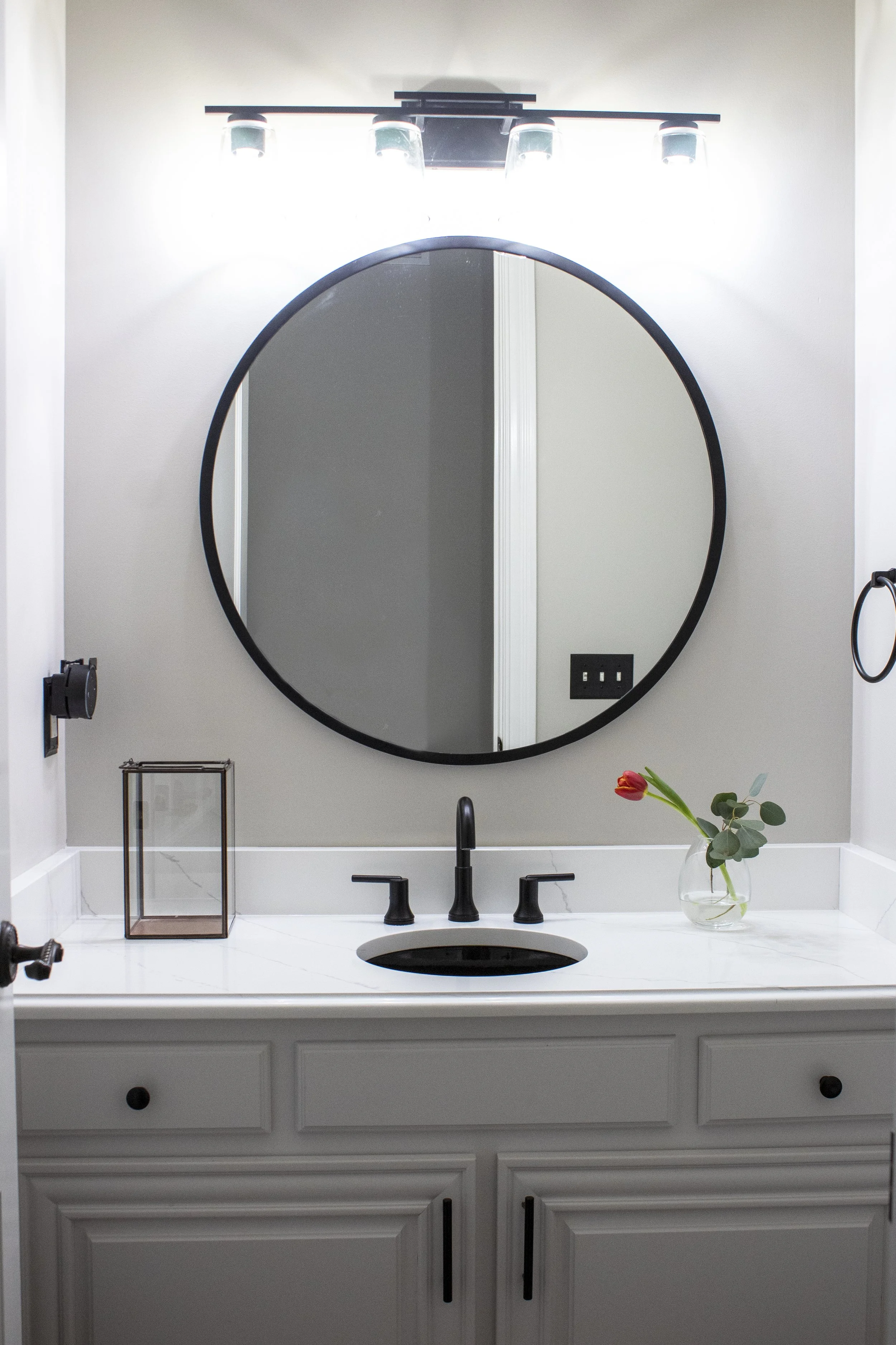 meggans half bath.jpeg